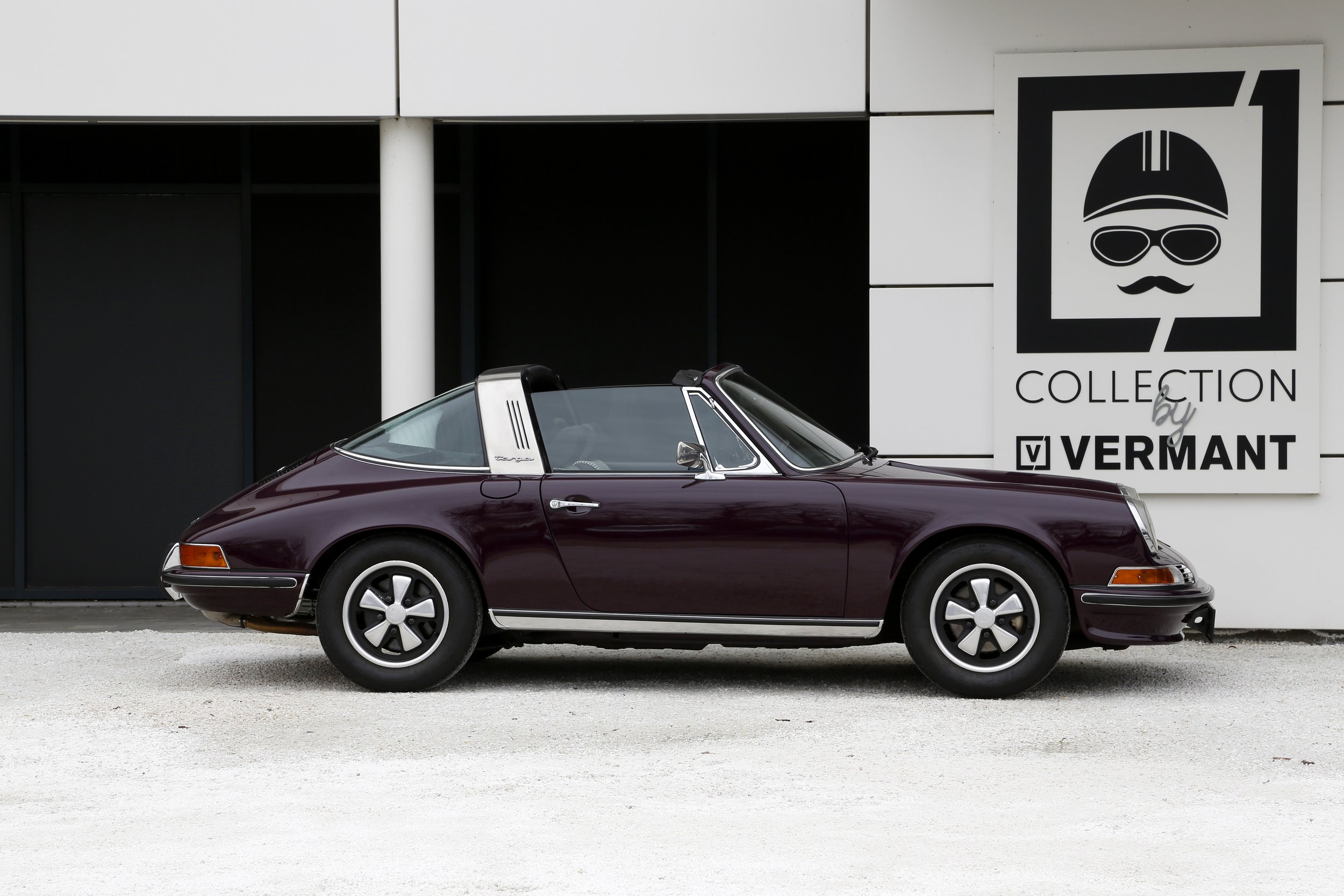 Porsche 911 2.4E Sportomatic Olklappe Targa (2).JPG