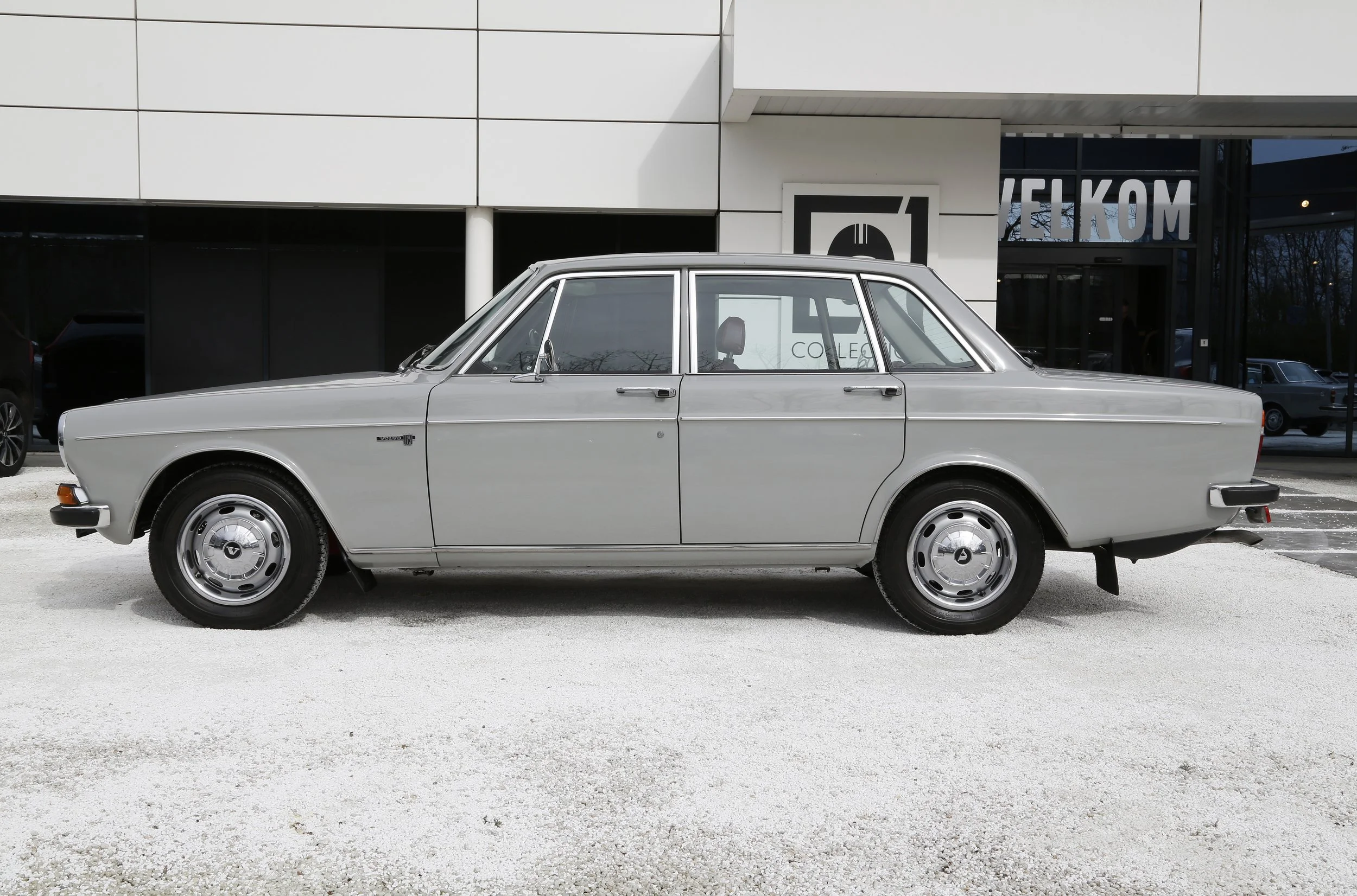 Volvo 164 (5).JPG