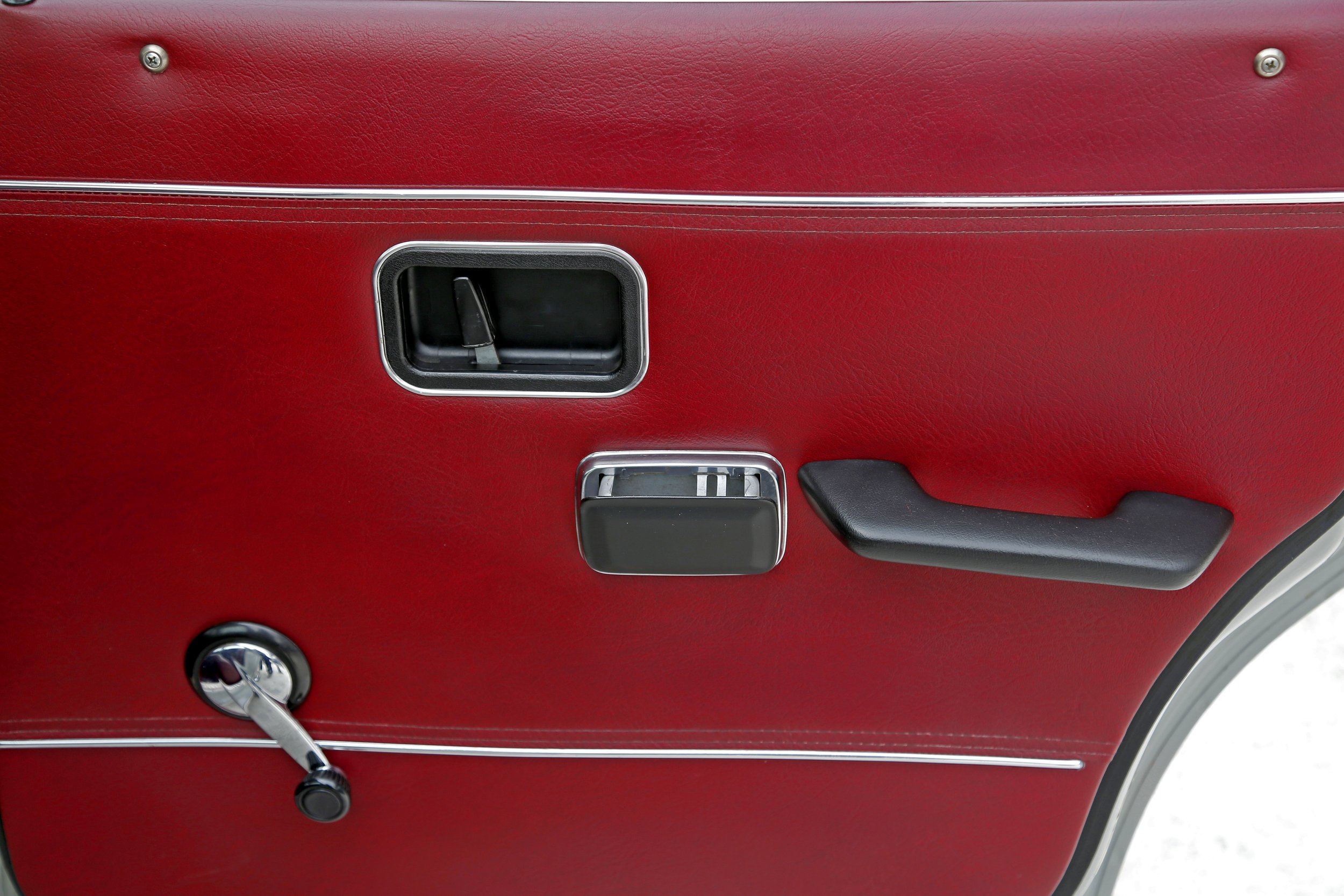 Volvo 164 (37).JPG