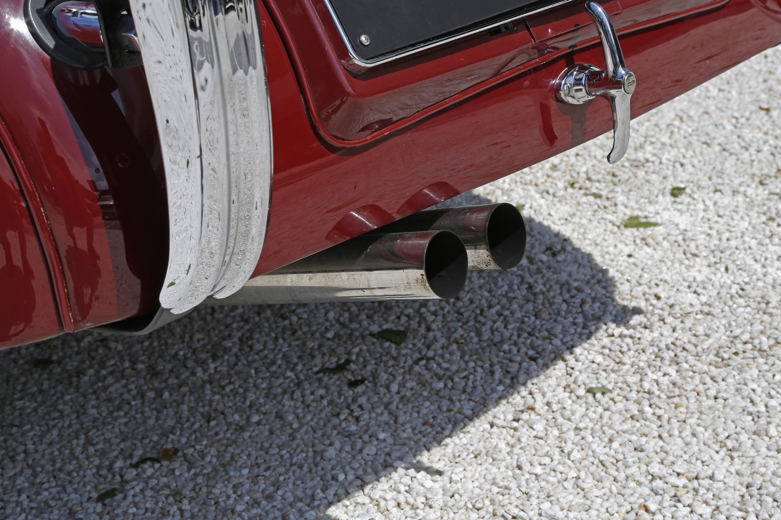 Jaguar XK120 DHC (22).JPG