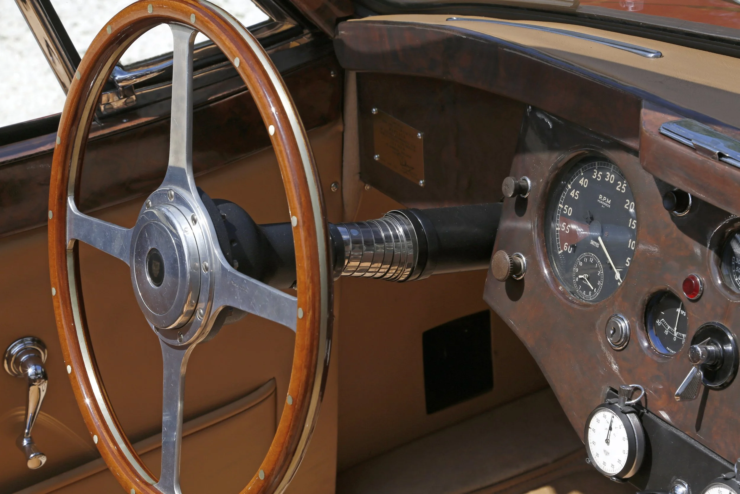 Jaguar XK120 DHC (43).JPG