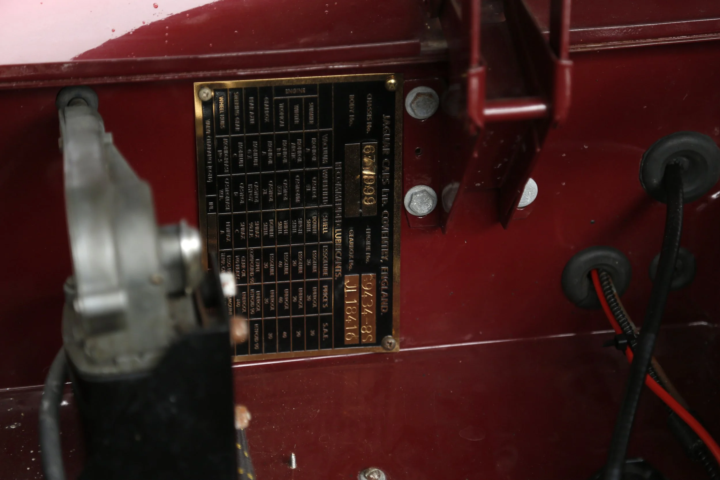 Jaguar XK120 DHC (53).JPG