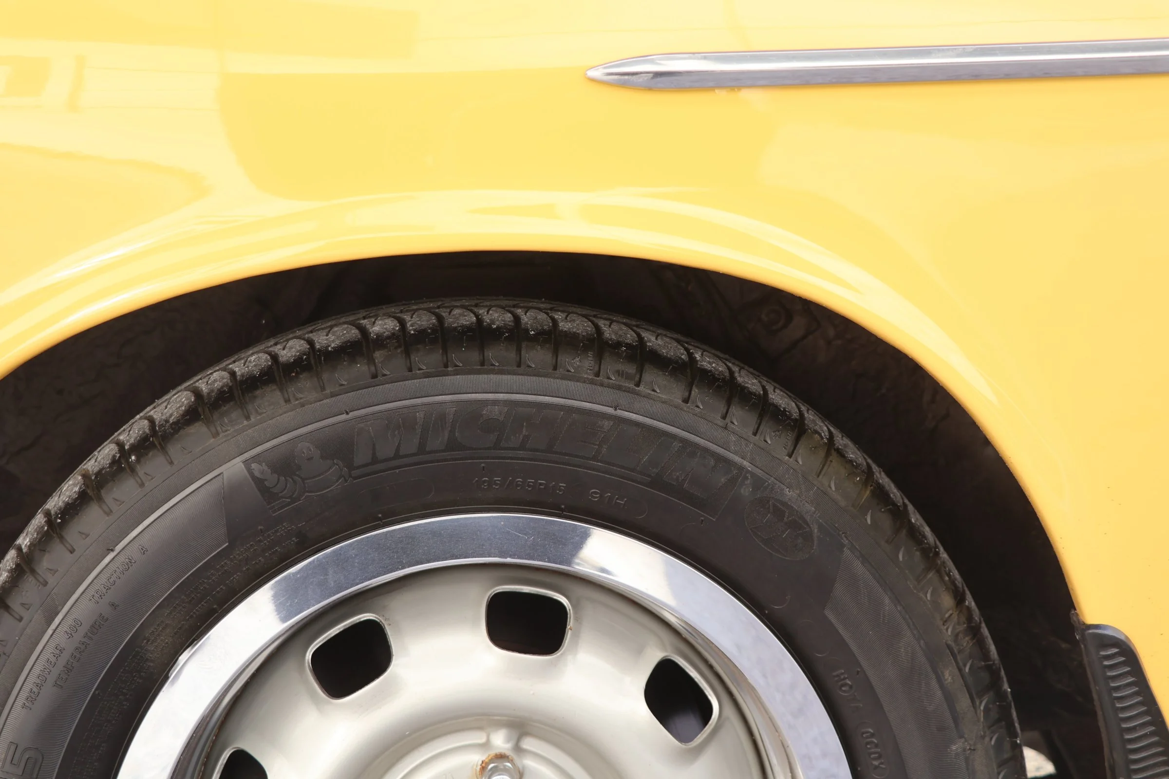 Volvo P1800 ES (48).JPG