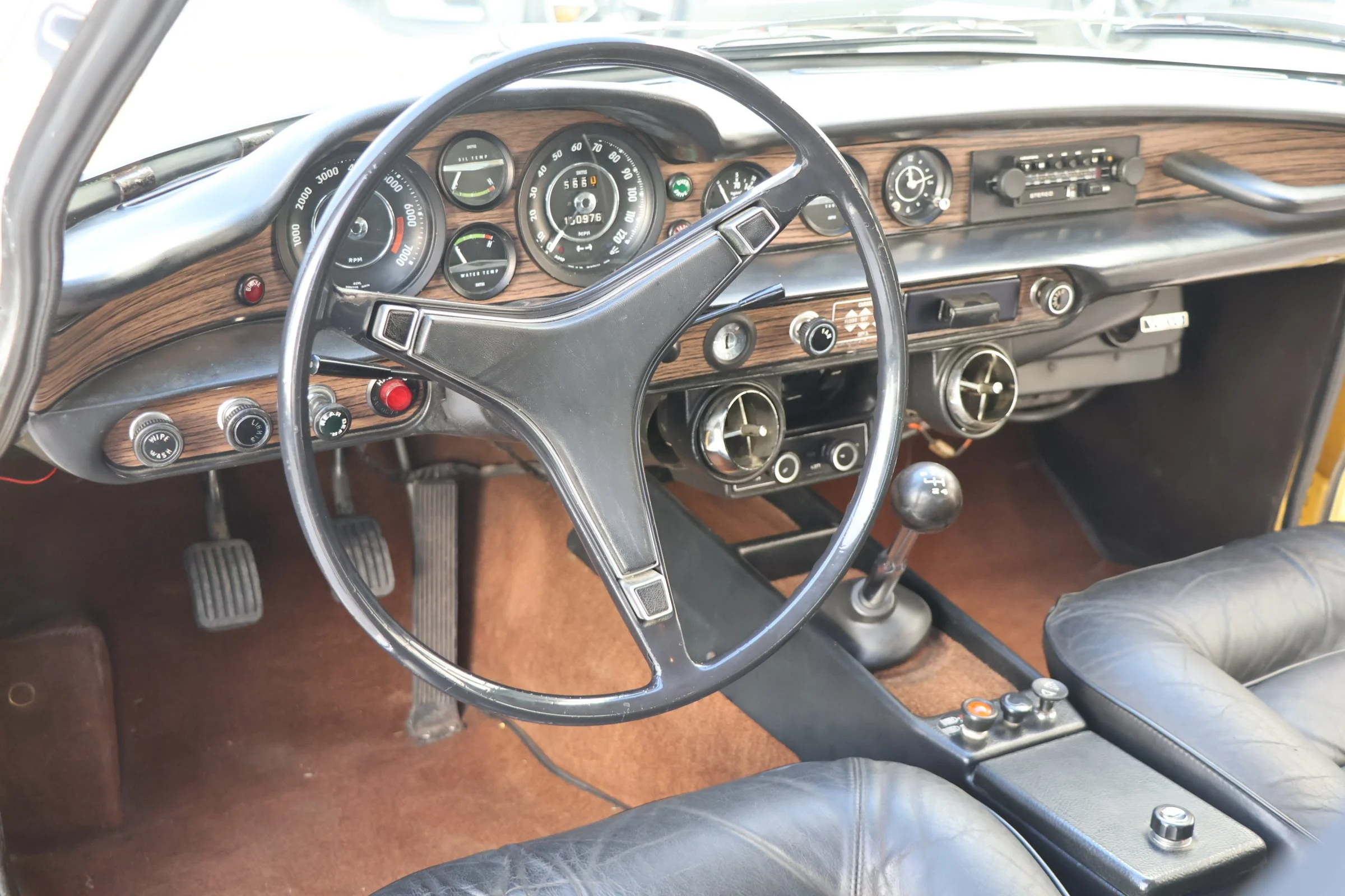 Volvo P1800 ES (59).JPG