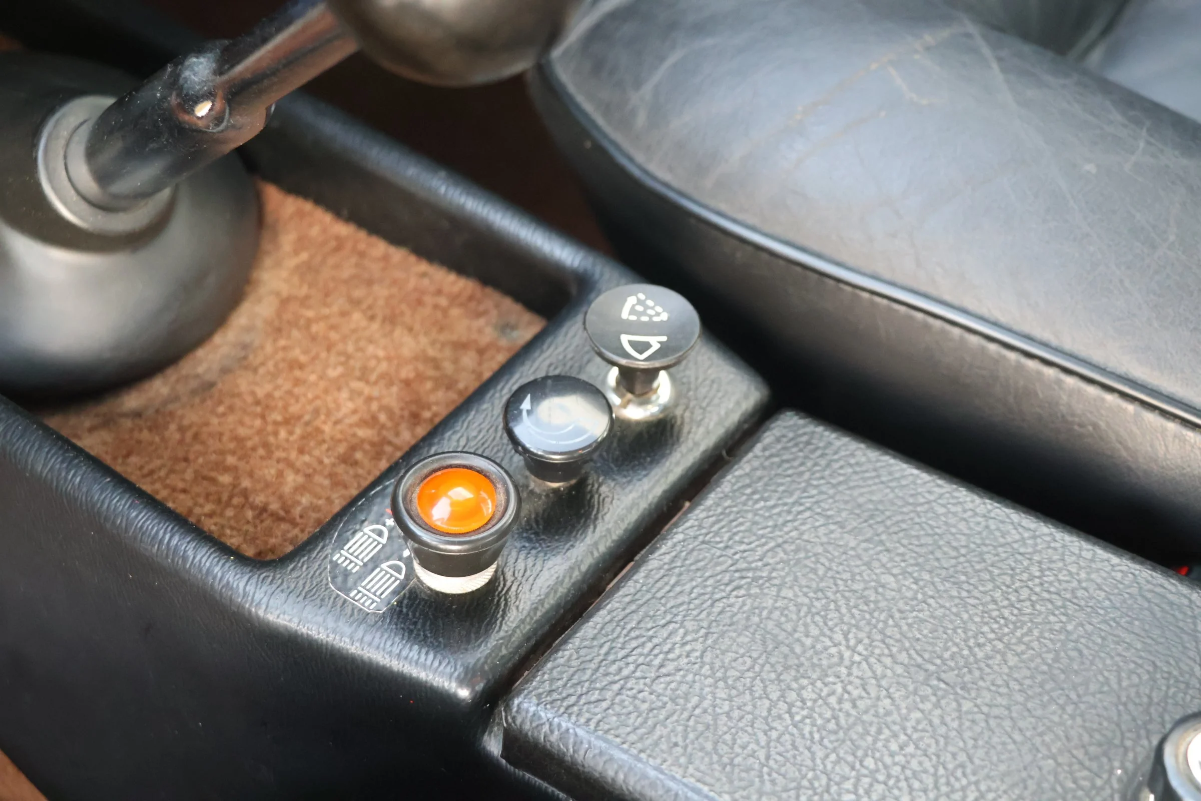 Volvo P1800 ES (67).JPG