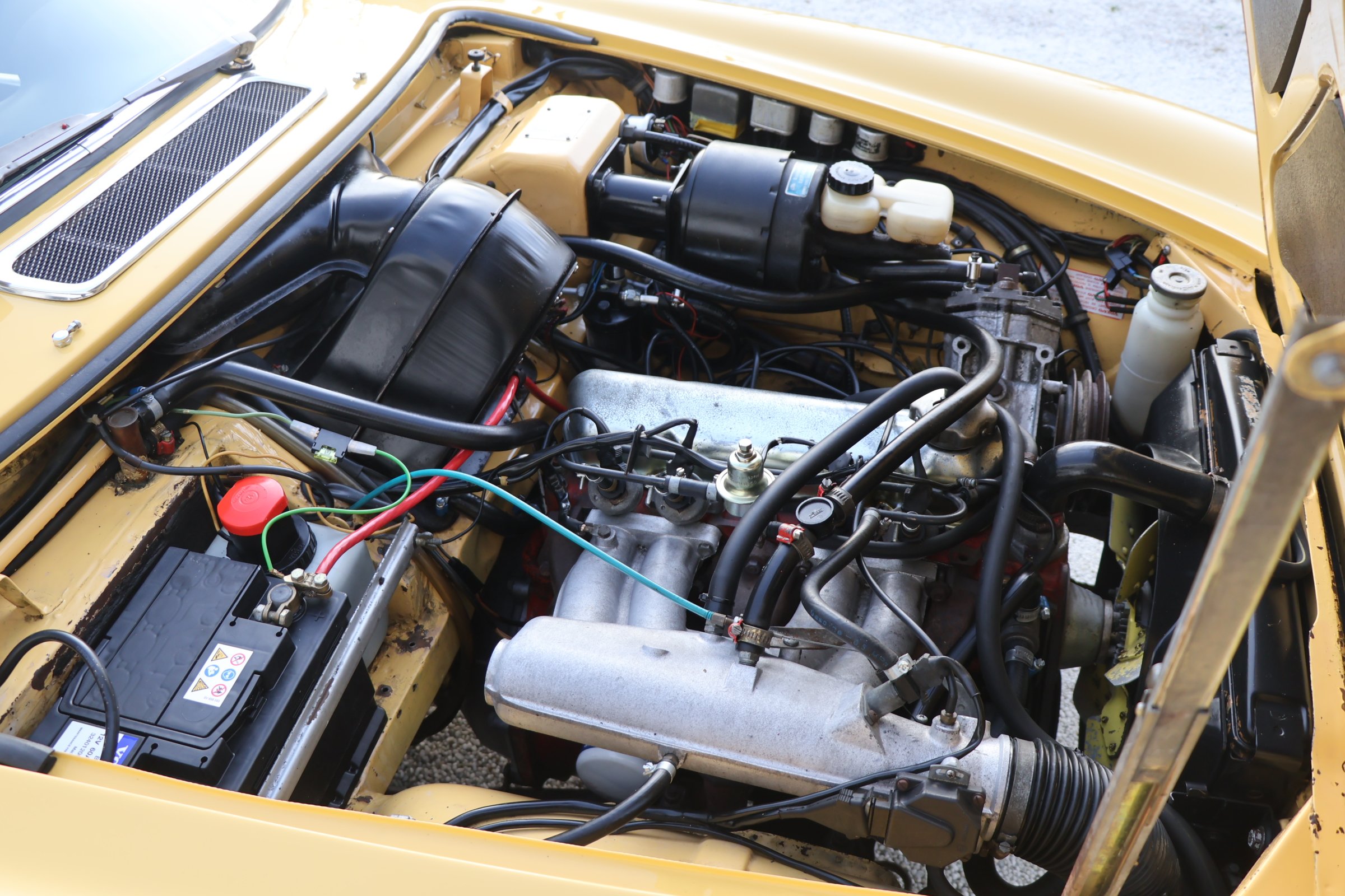 Volvo P1800 ES (93).JPG