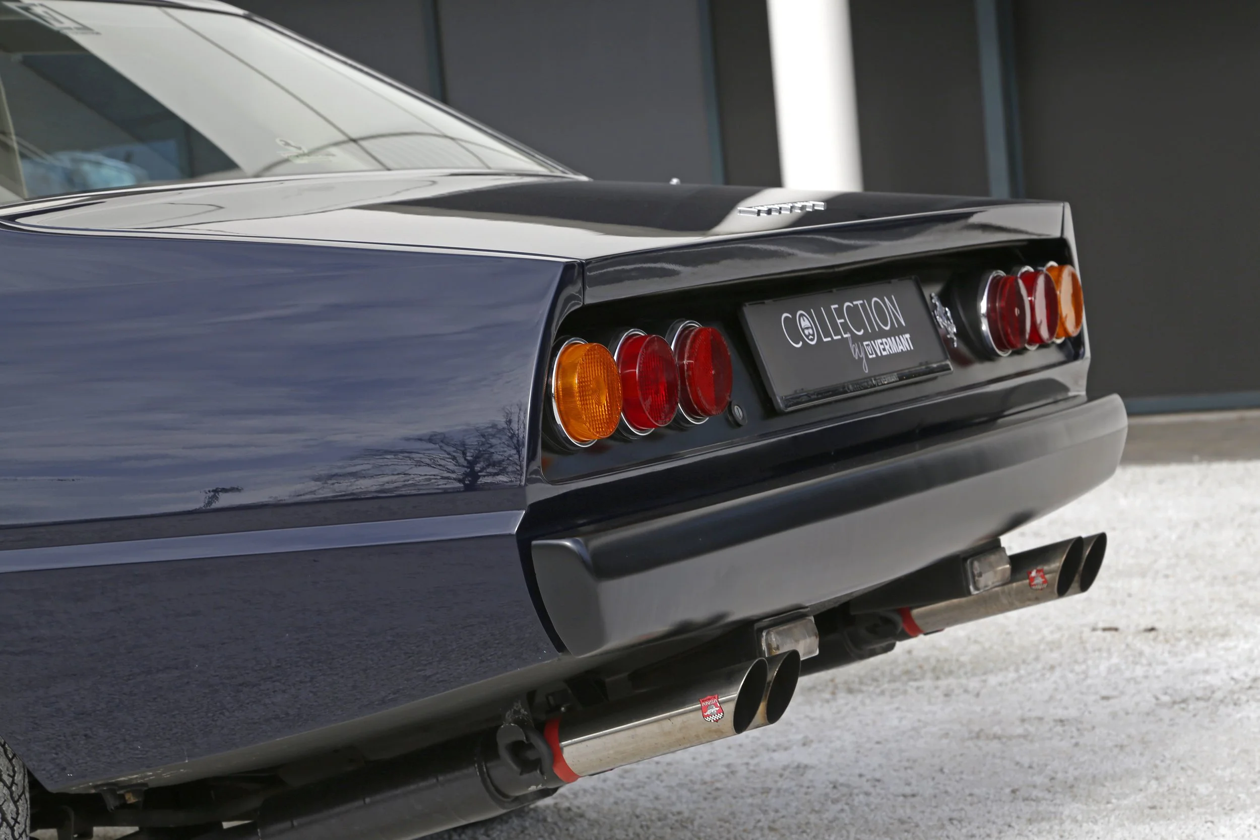 Ferrari 365 GT4 2+2 (17).JPG