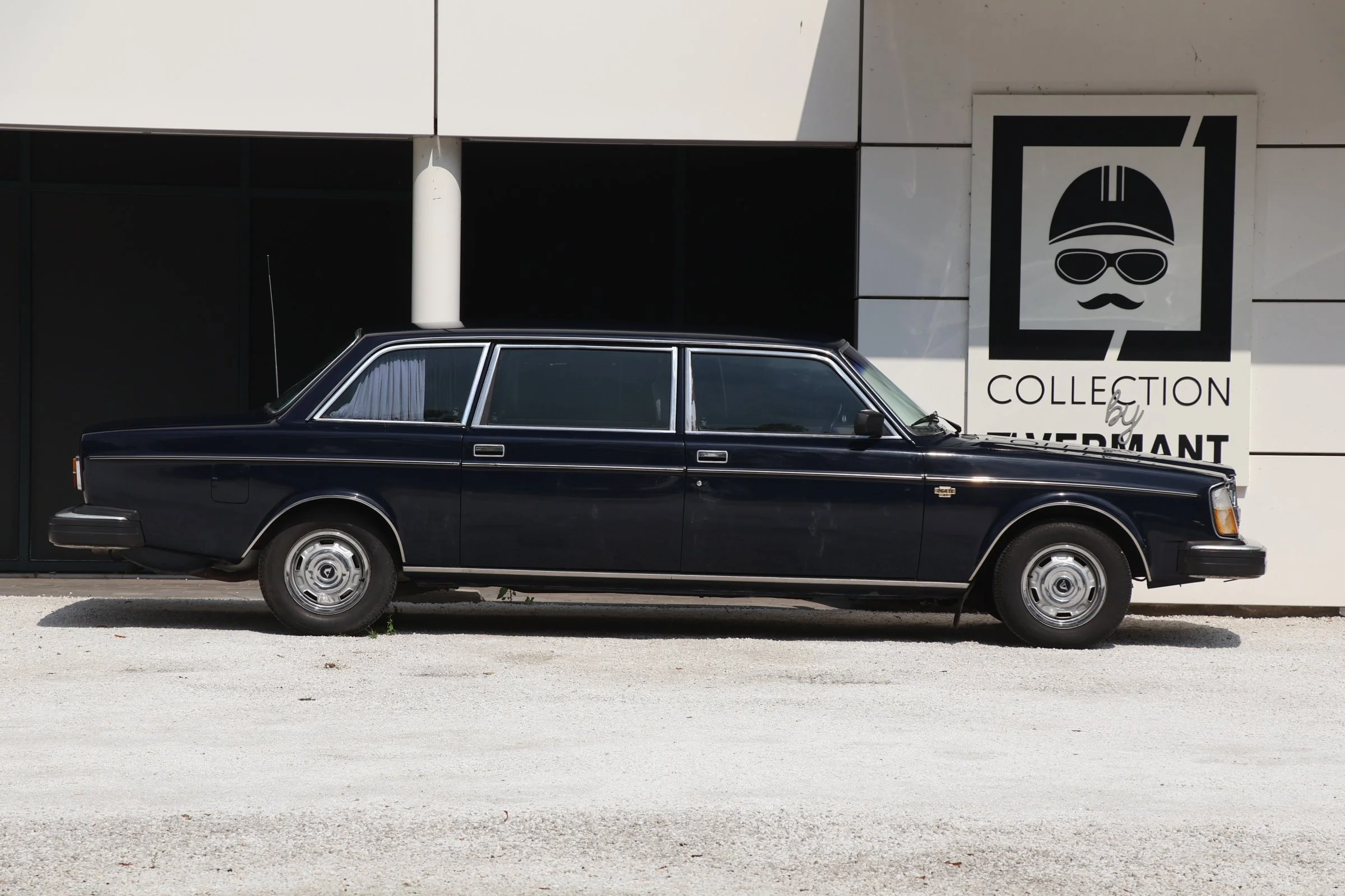 Volvo 264 TE (2).JPG