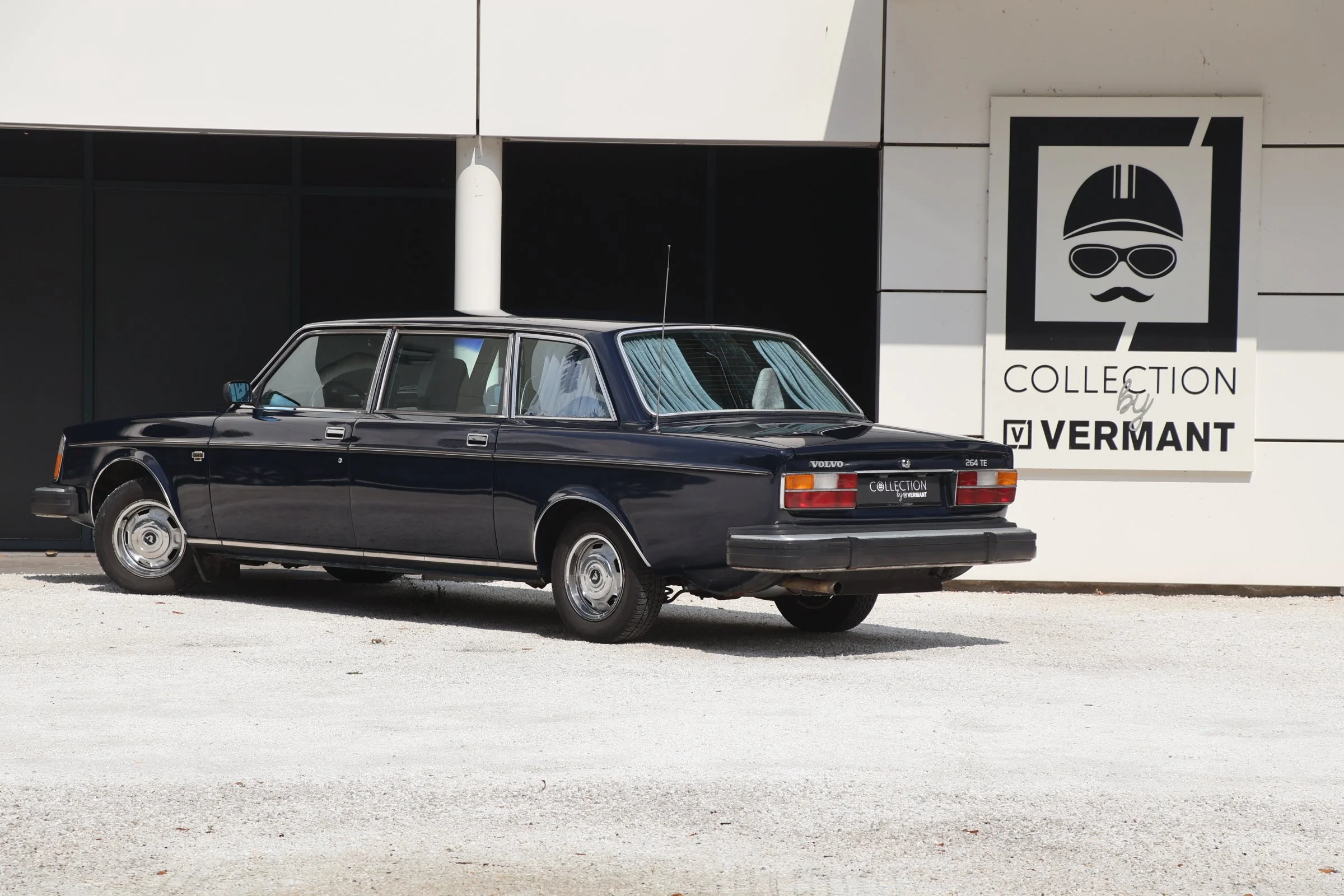 Volvo 264 TE (3).JPG
