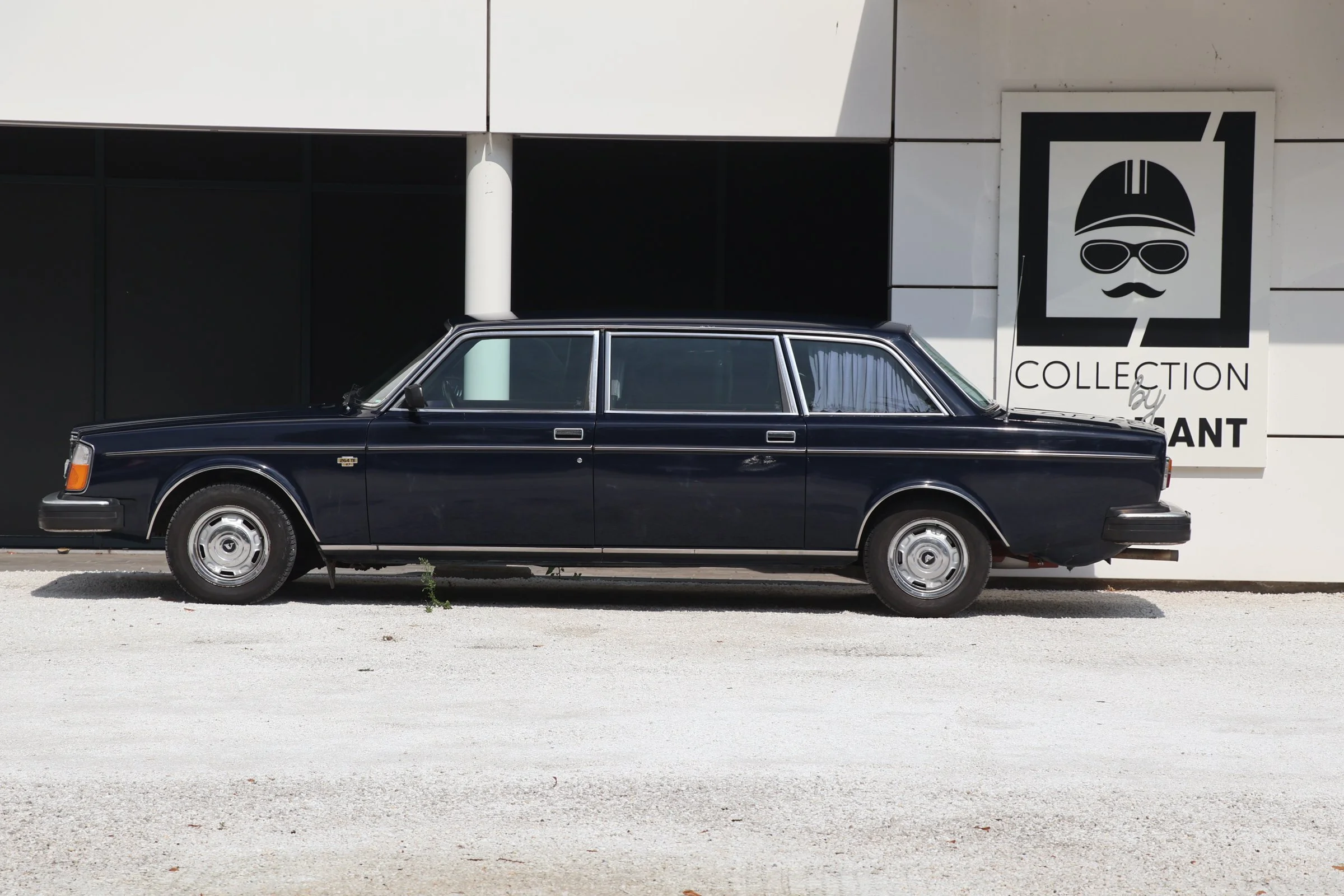 Volvo 264 TE (4).JPG