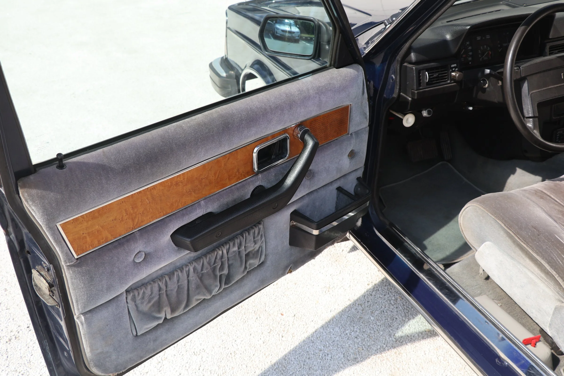 Volvo 264 TE (36).JPG