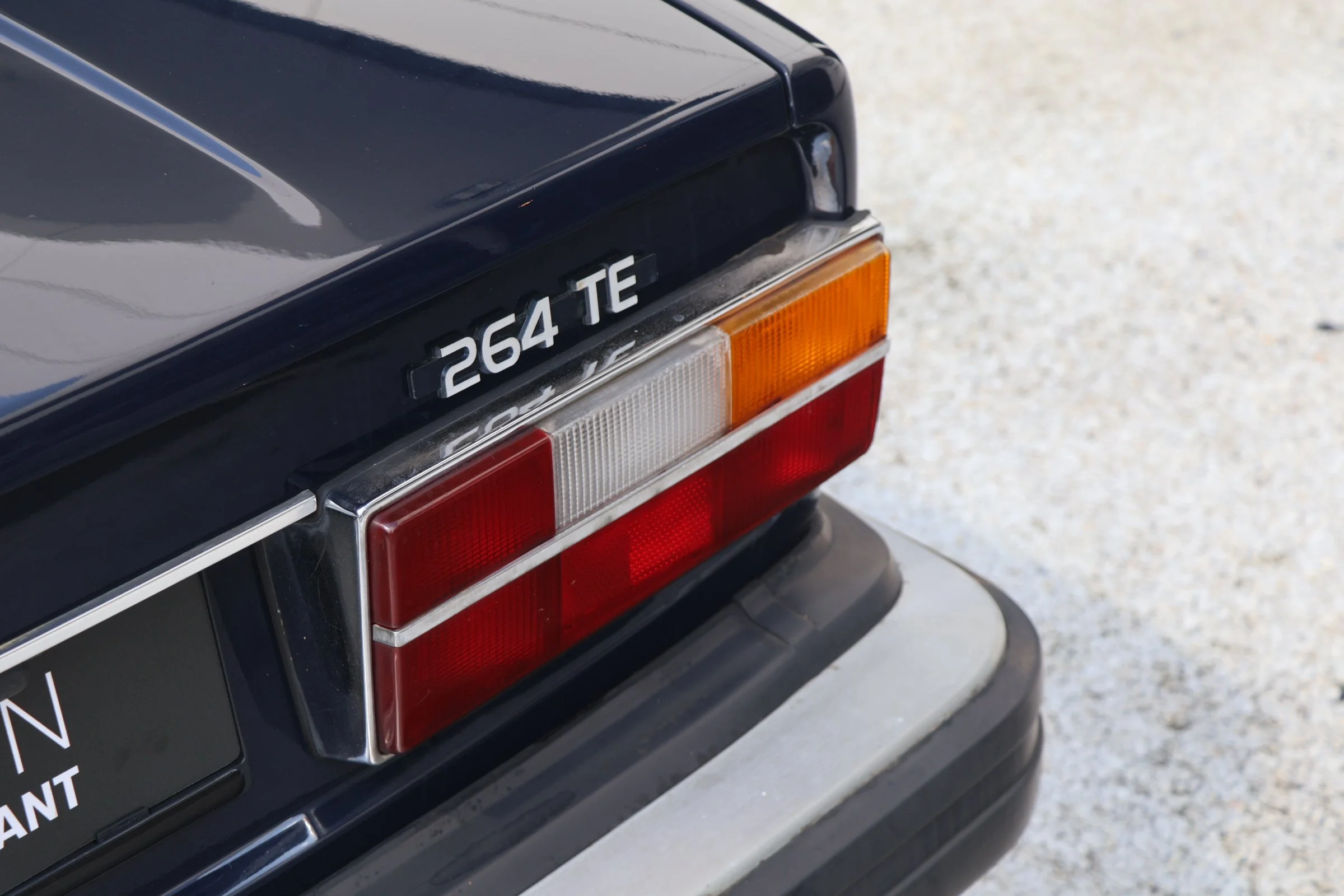 Volvo 264 TE (22).JPG