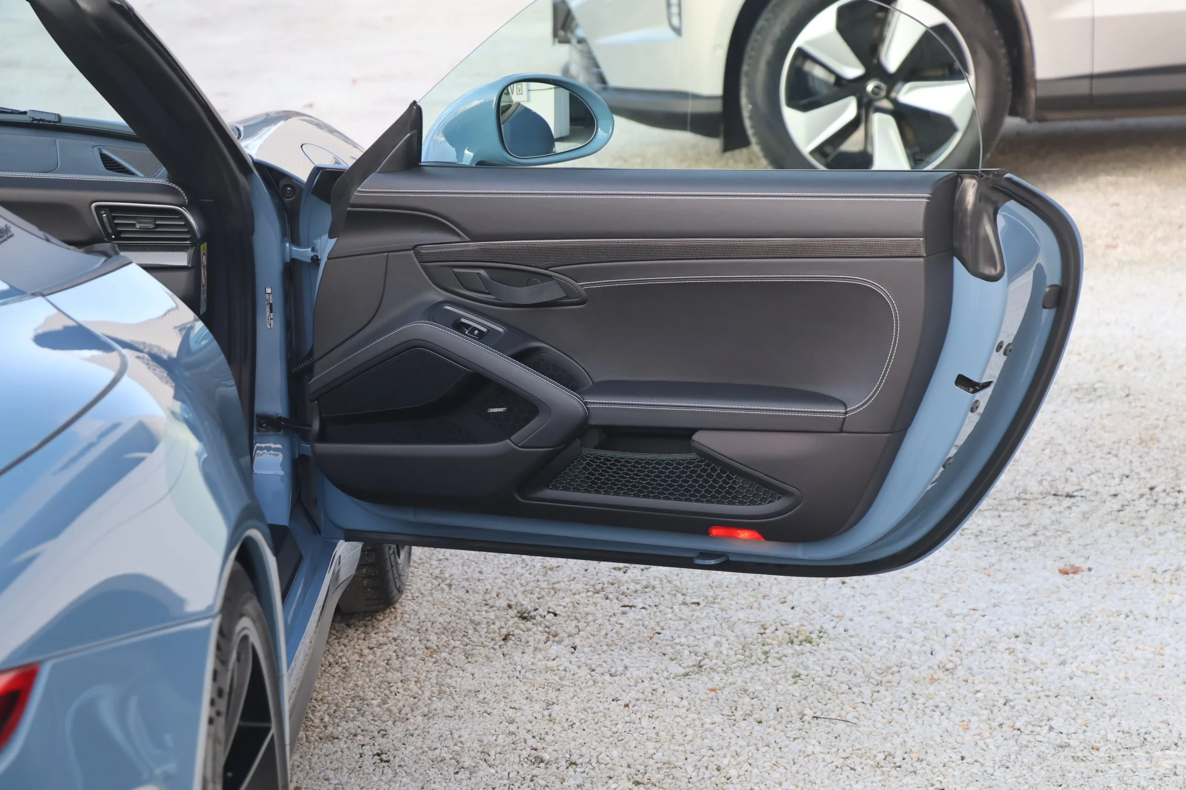 Porsche 991 Speedster Aetna Blue (49).JPG