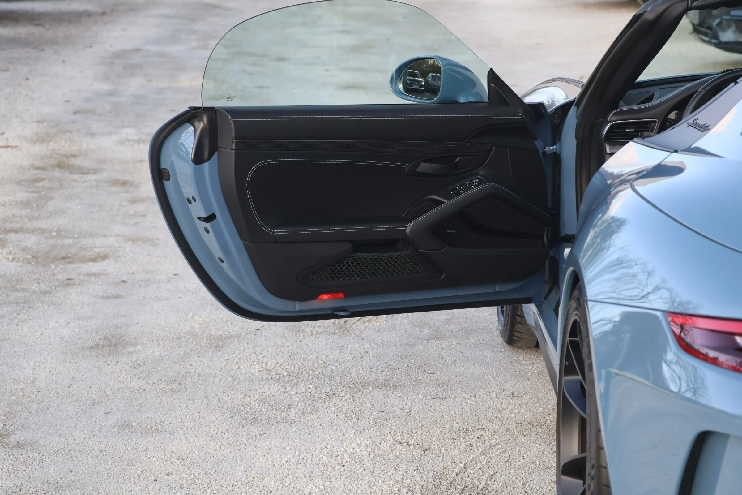 Porsche 991 Speedster Aetna Blue (48).JPG