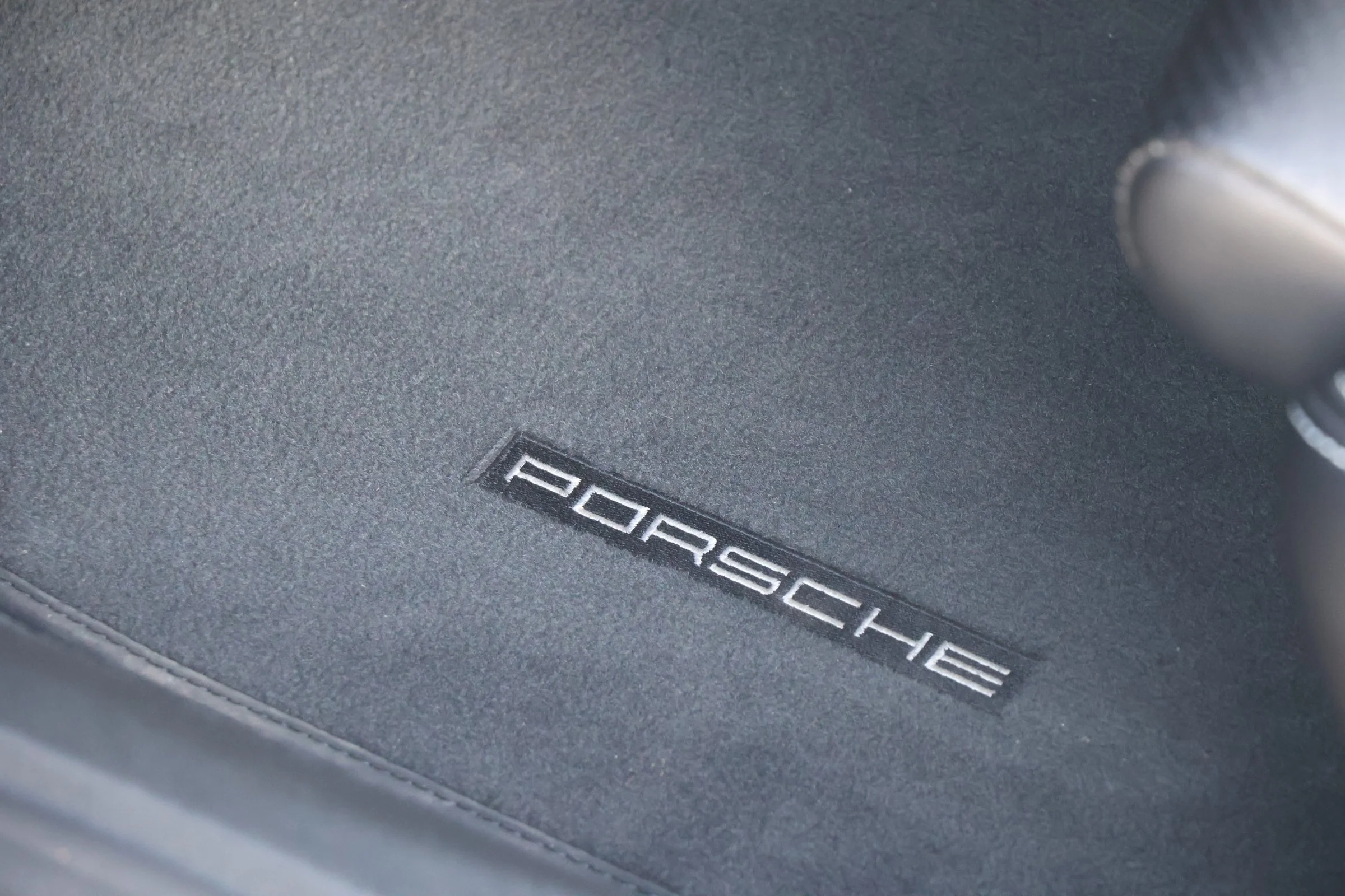 Porsche 991 Speedster Aetna Blue (62).JPG