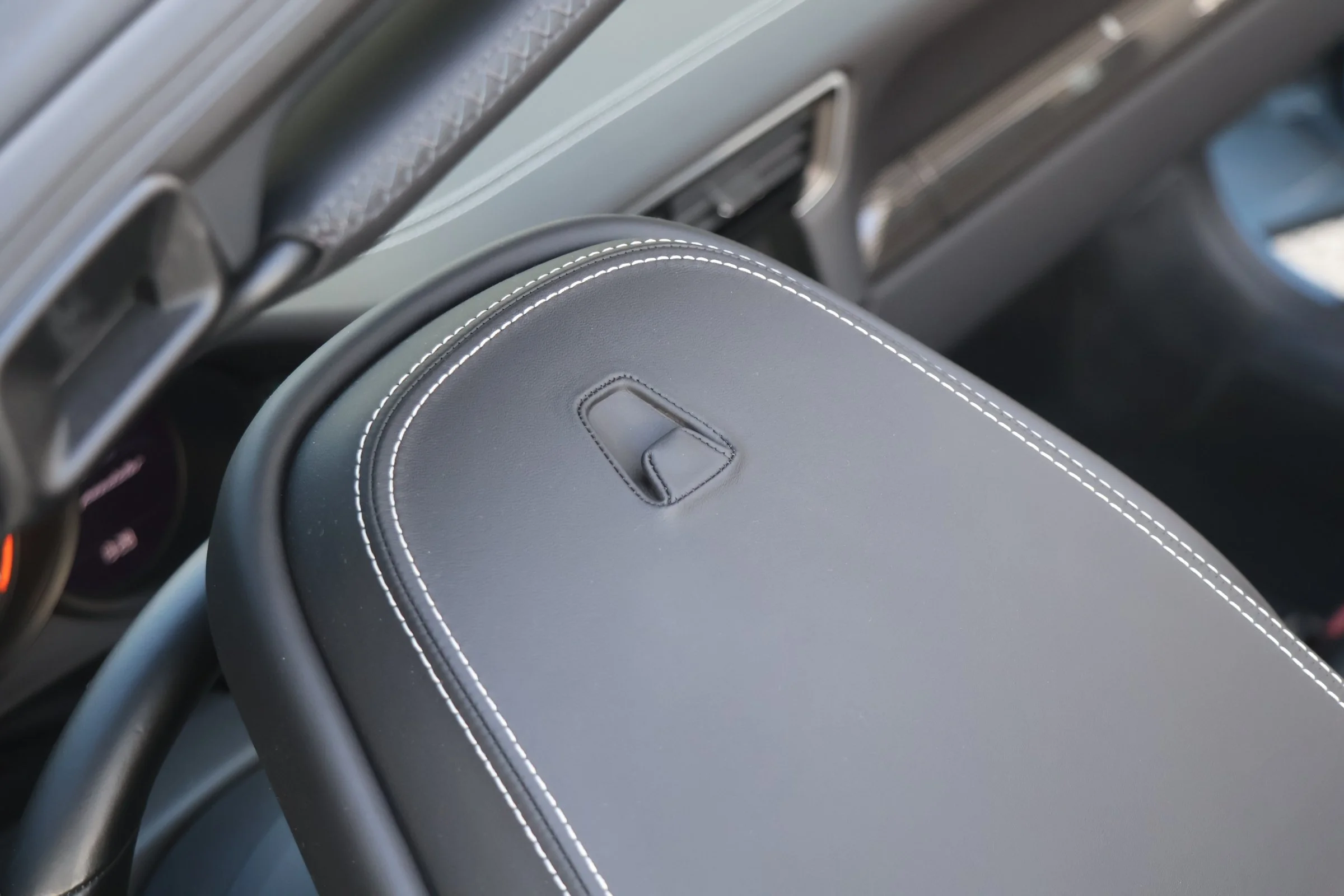 Porsche 991 Speedster Aetna Blue (64).JPG