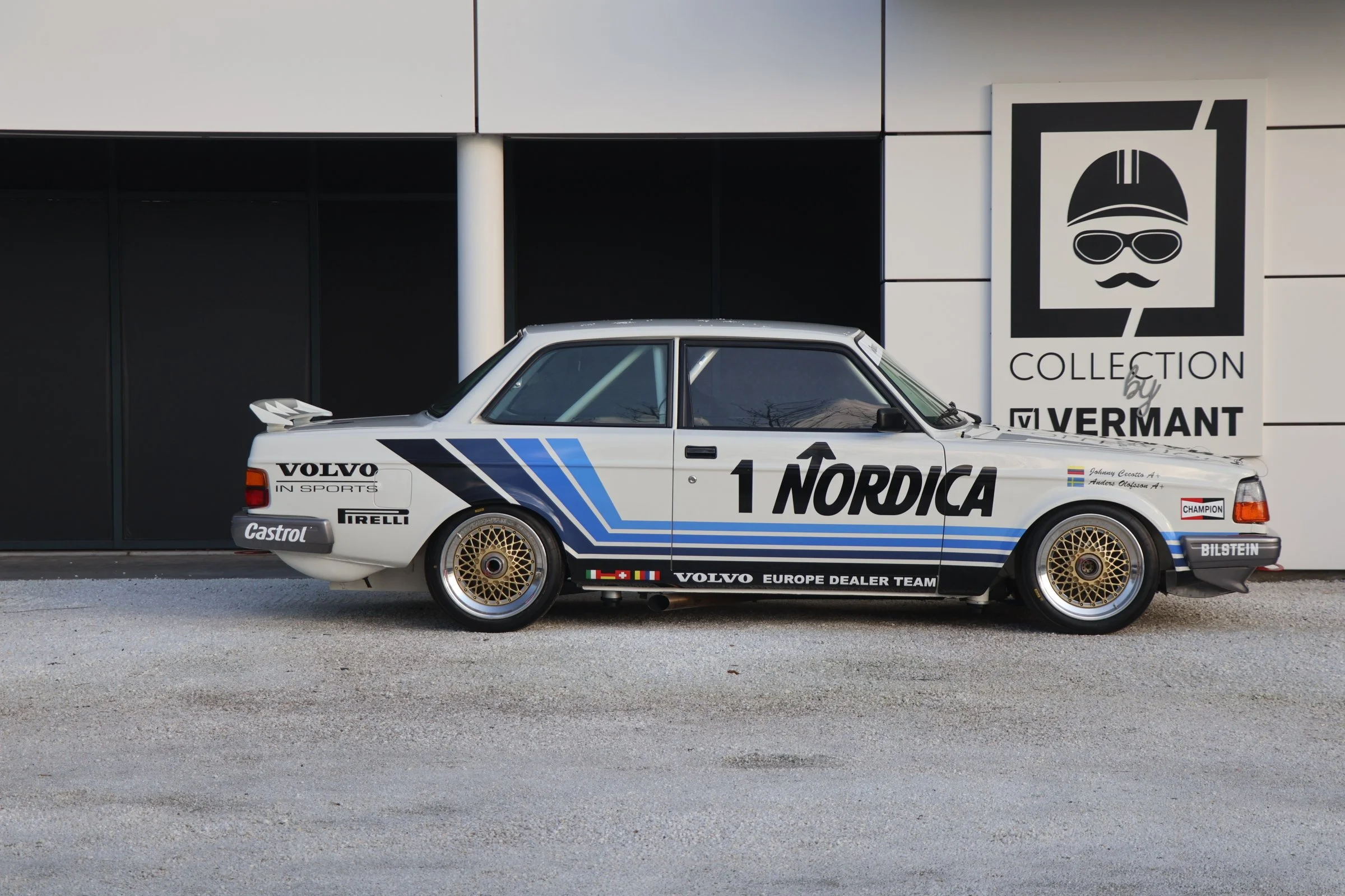 Volvo 240 Turbo Group A (2).JPG