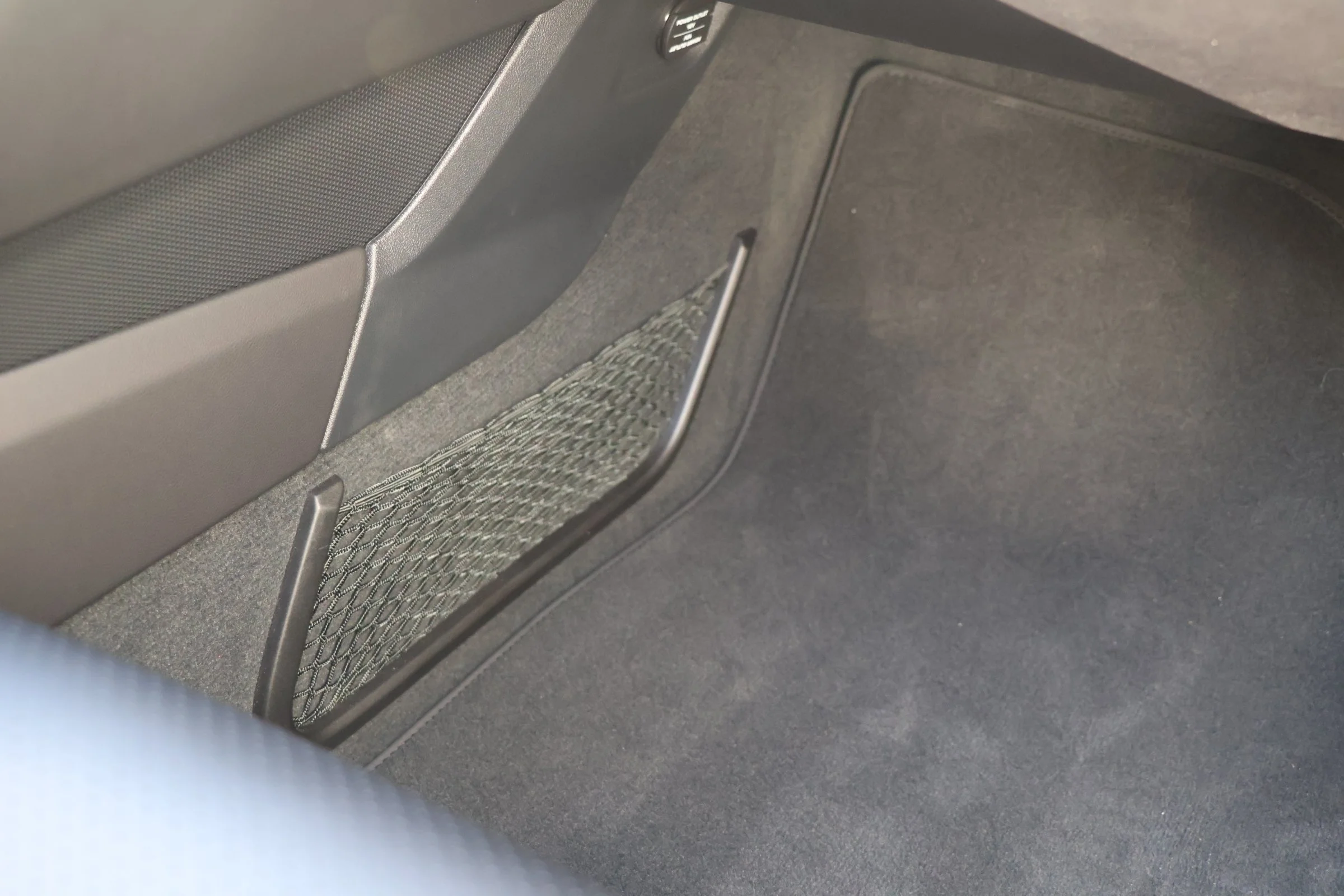 Porsche 991 Speedster Aetna Blue (68).JPG