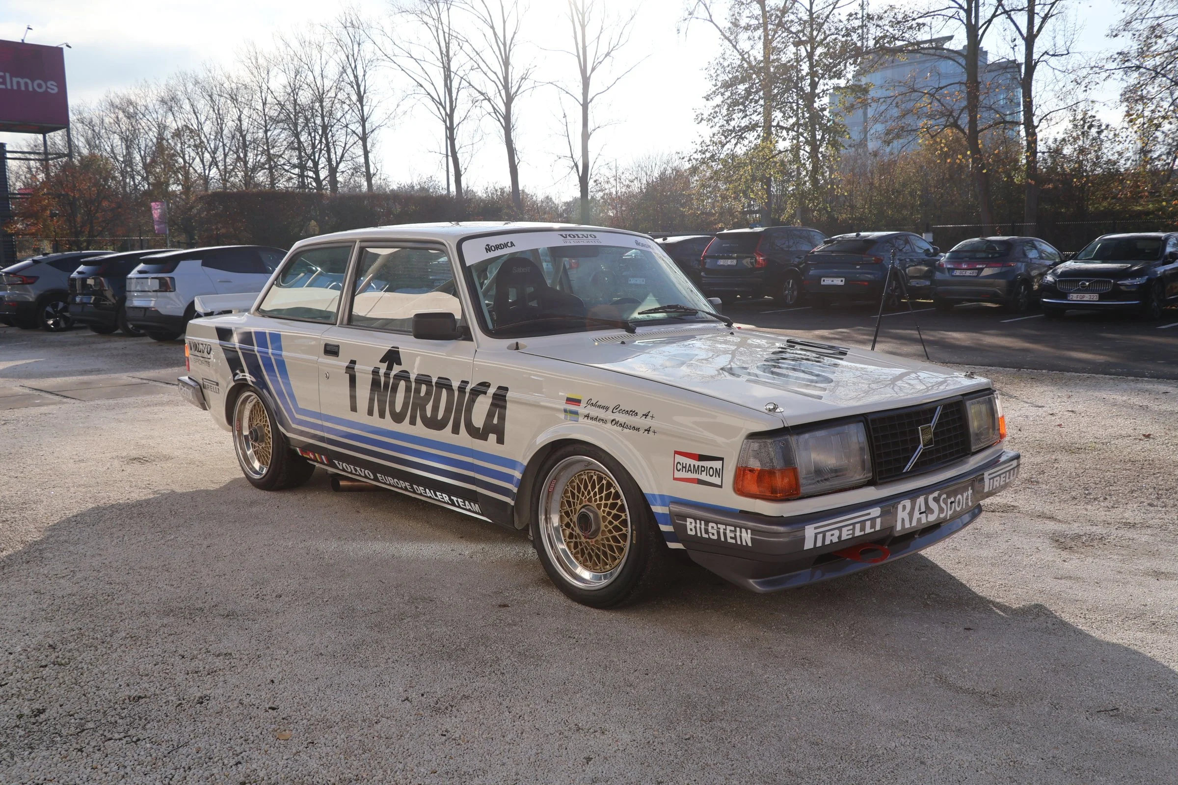 Volvo 240 Turbo Group A (11).JPG
