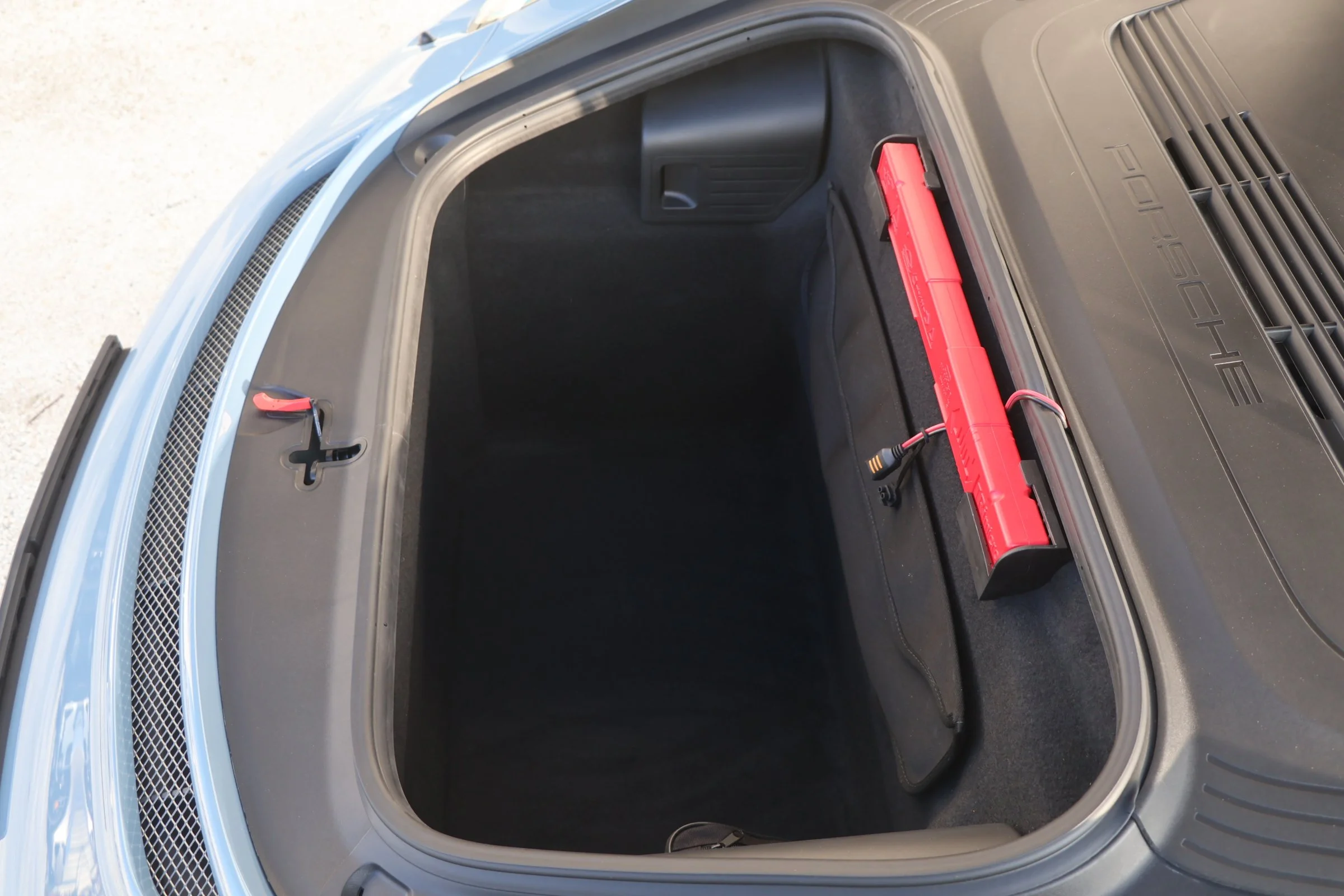 Porsche 991 Speedster Aetna Blue (95).JPG