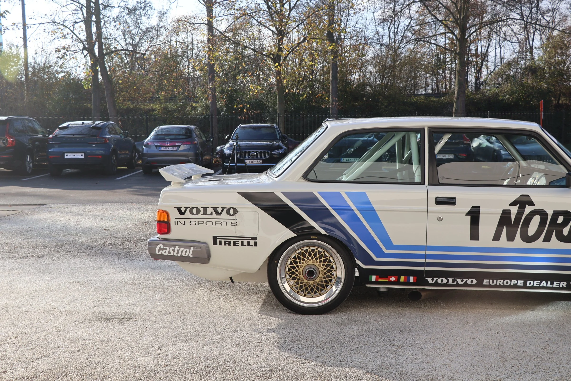 Volvo 240 Turbo Group A (19).JPG