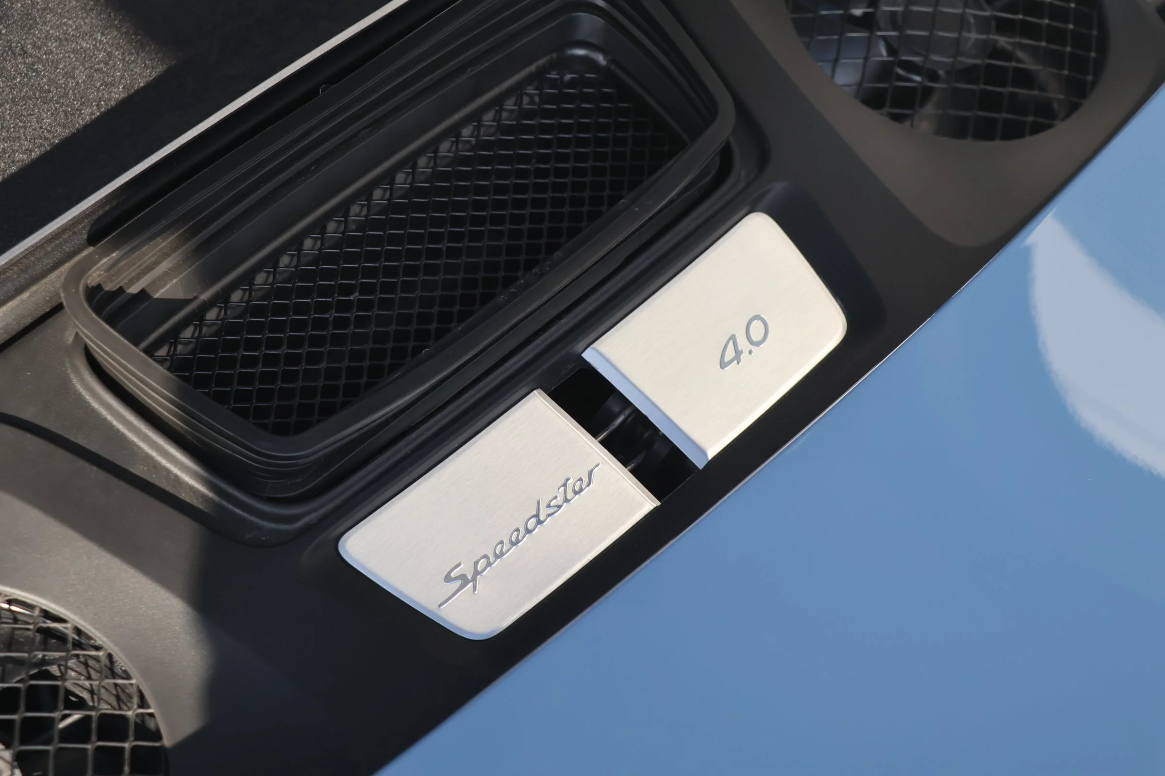 Porsche 991 Speedster Aetna Blue (89).JPG