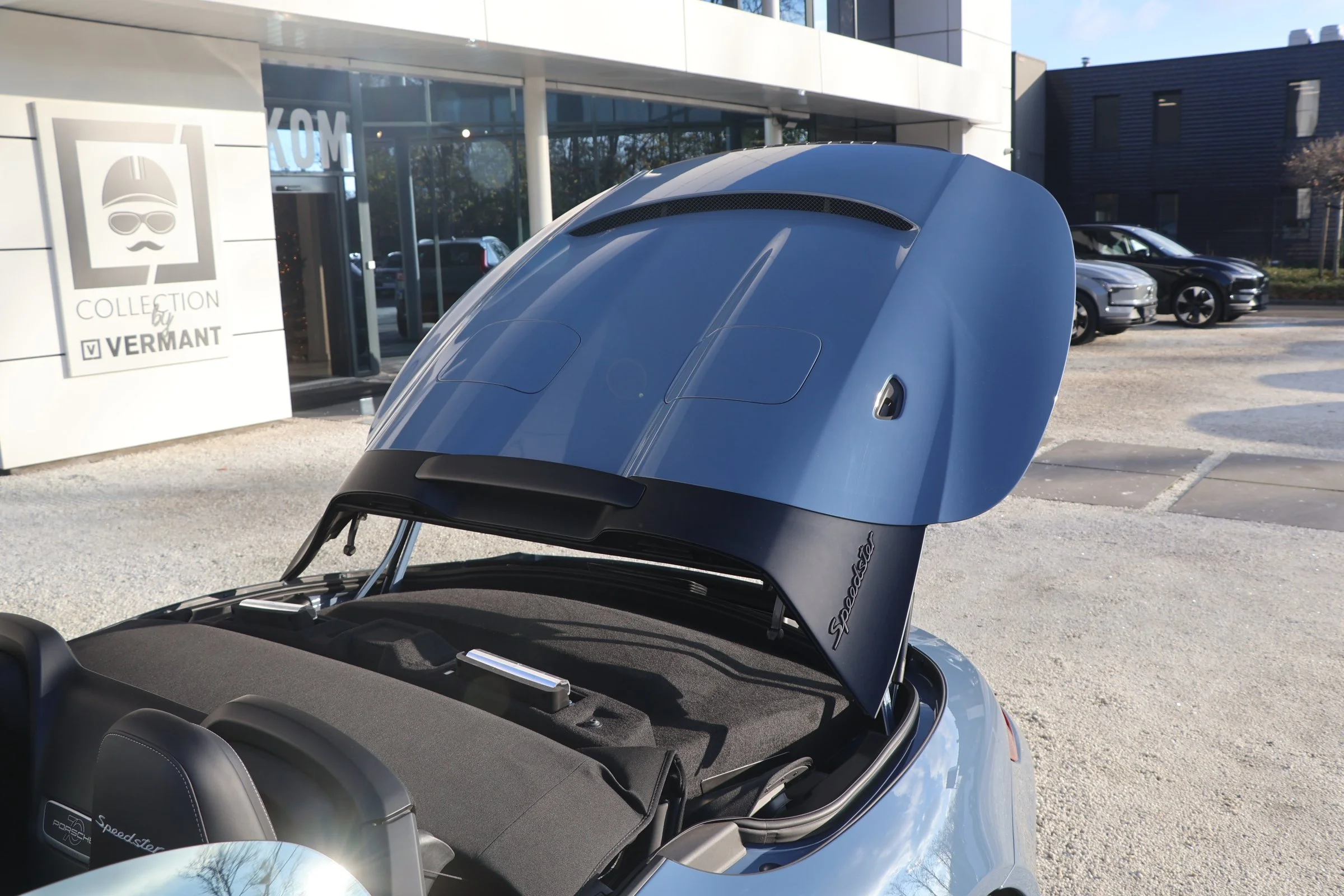 Porsche 991 Speedster Aetna Blue (93).JPG