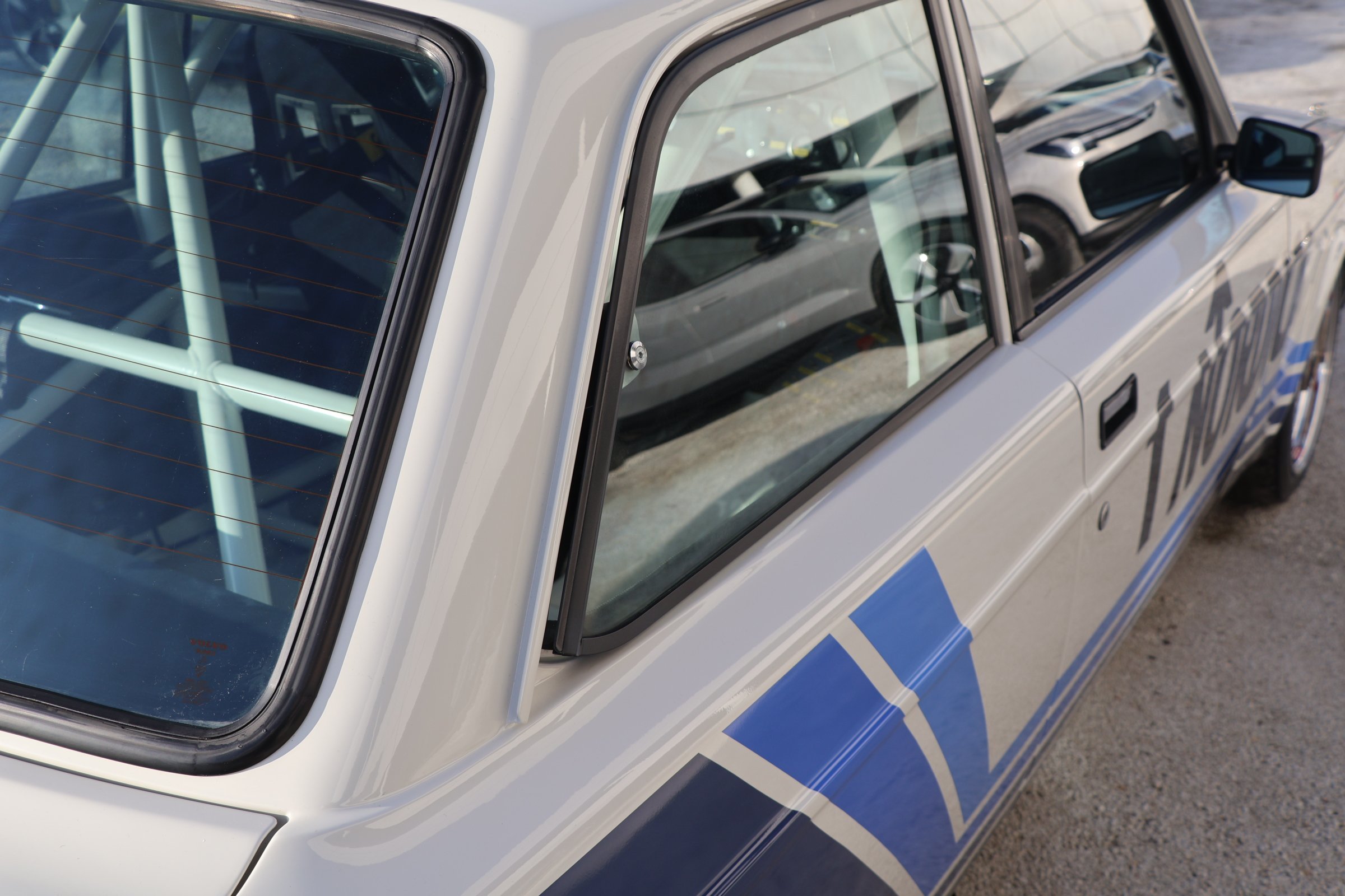 Volvo 240 Turbo Group A (38).JPG