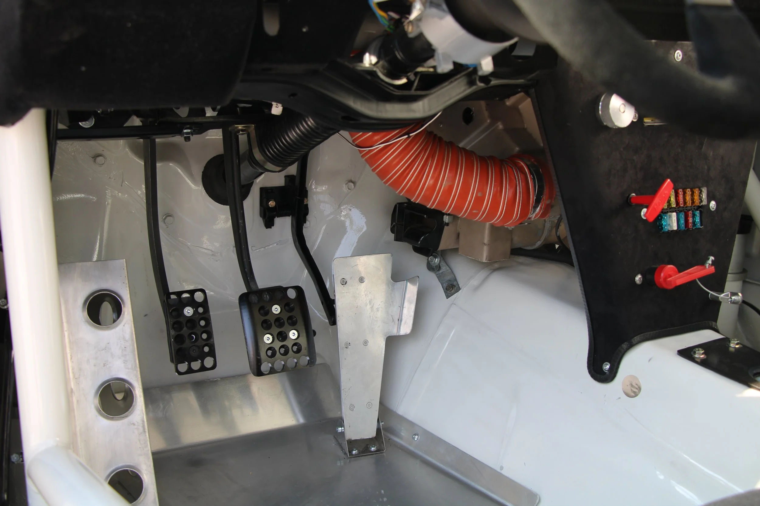 Volvo 240 Turbo Group A (72).JPG