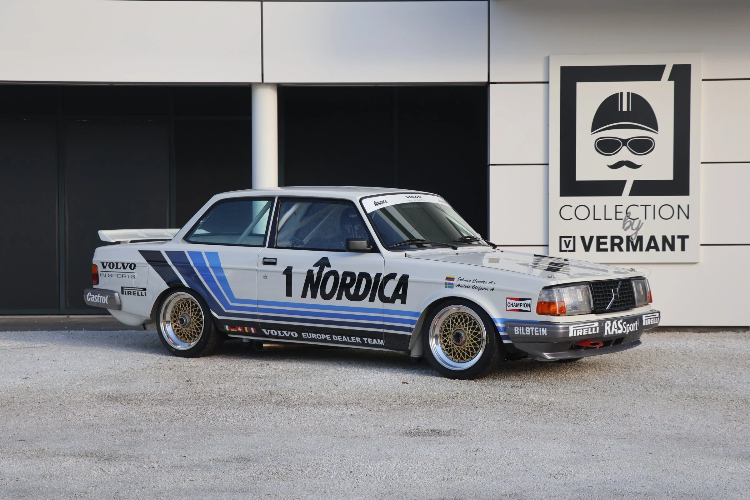 Volvo 240 Turbo Group A (1).JPG