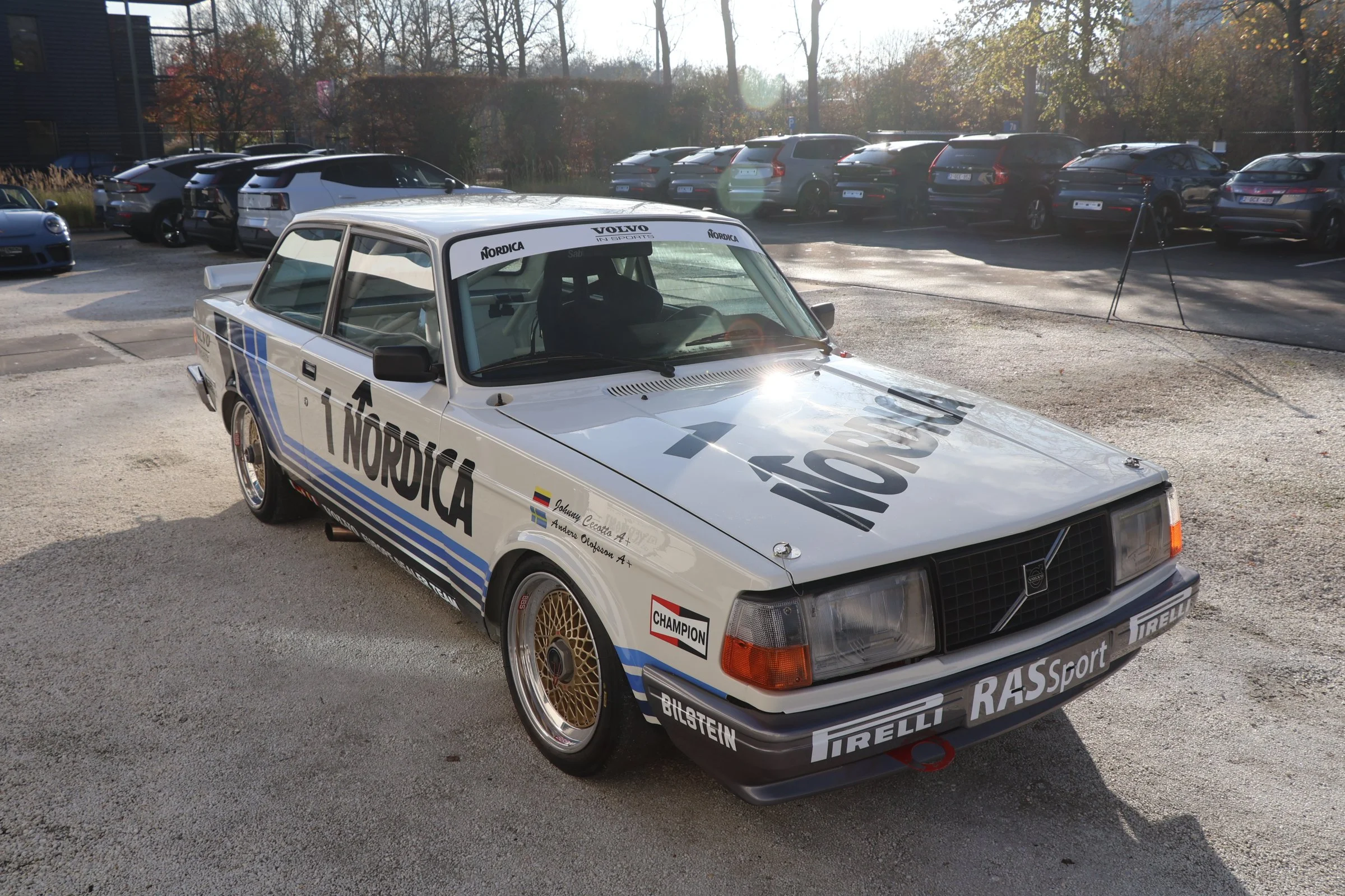 Volvo 240 Turbo Group A (6).JPG