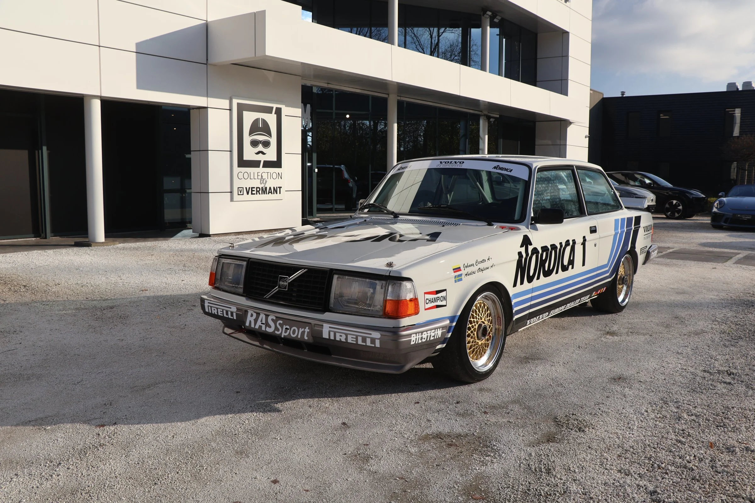Volvo 240 Turbo Group A (9).JPG
