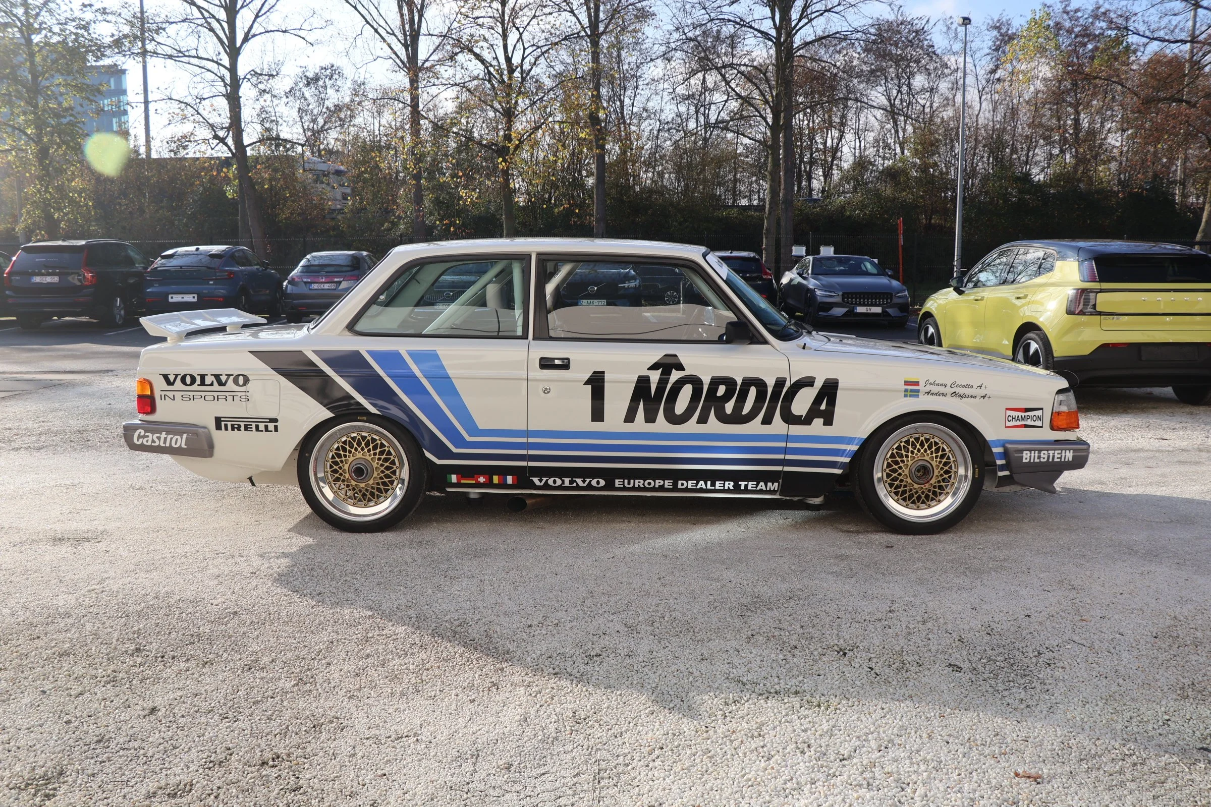 Volvo 240 Turbo Group A (12).JPG