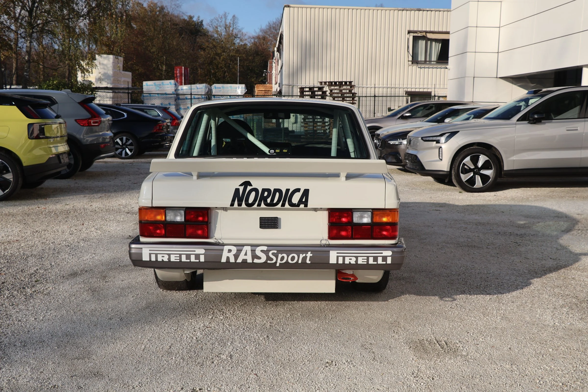 Volvo 240 Turbo Group A (14).JPG