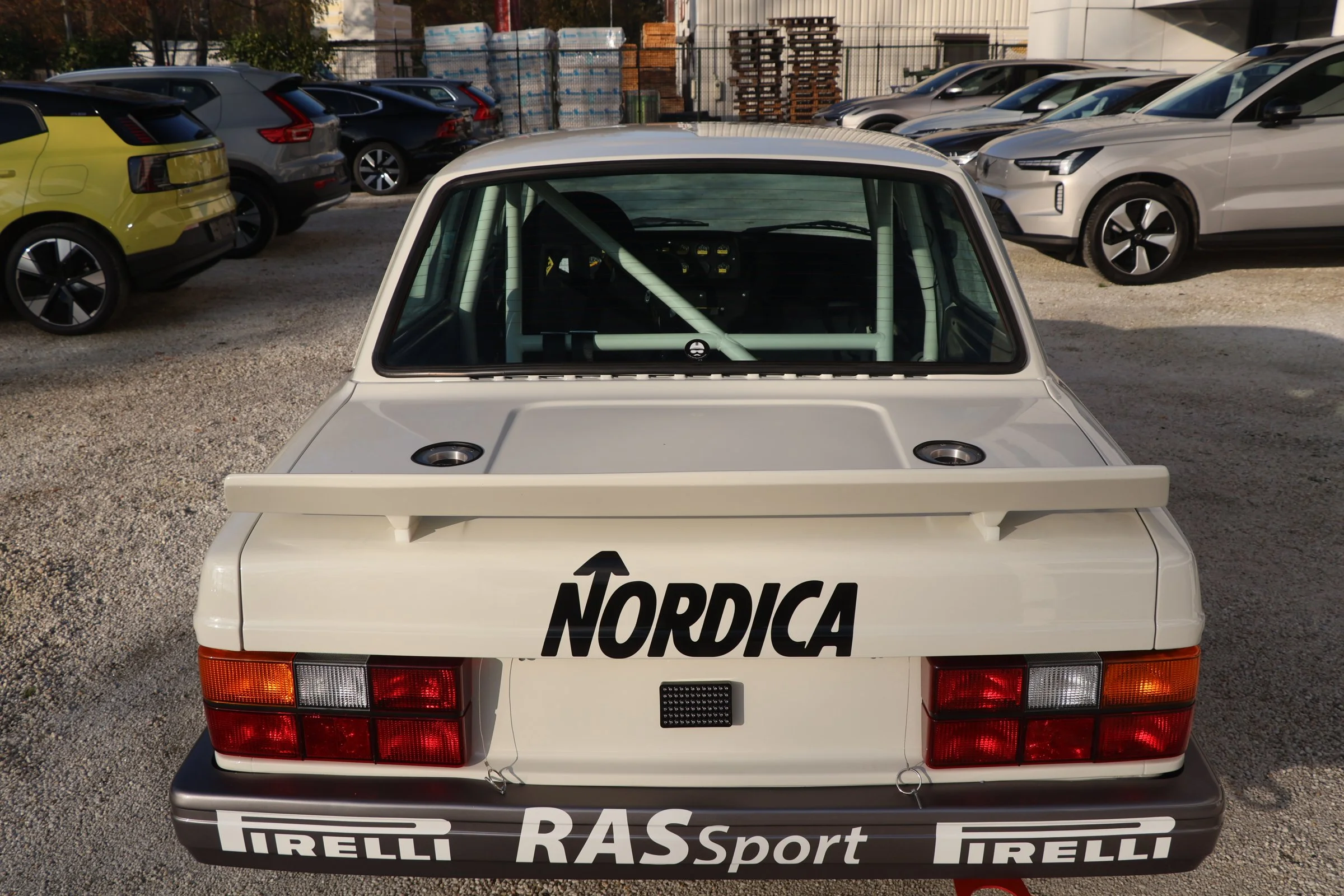 Volvo 240 Turbo Group A (35).JPG