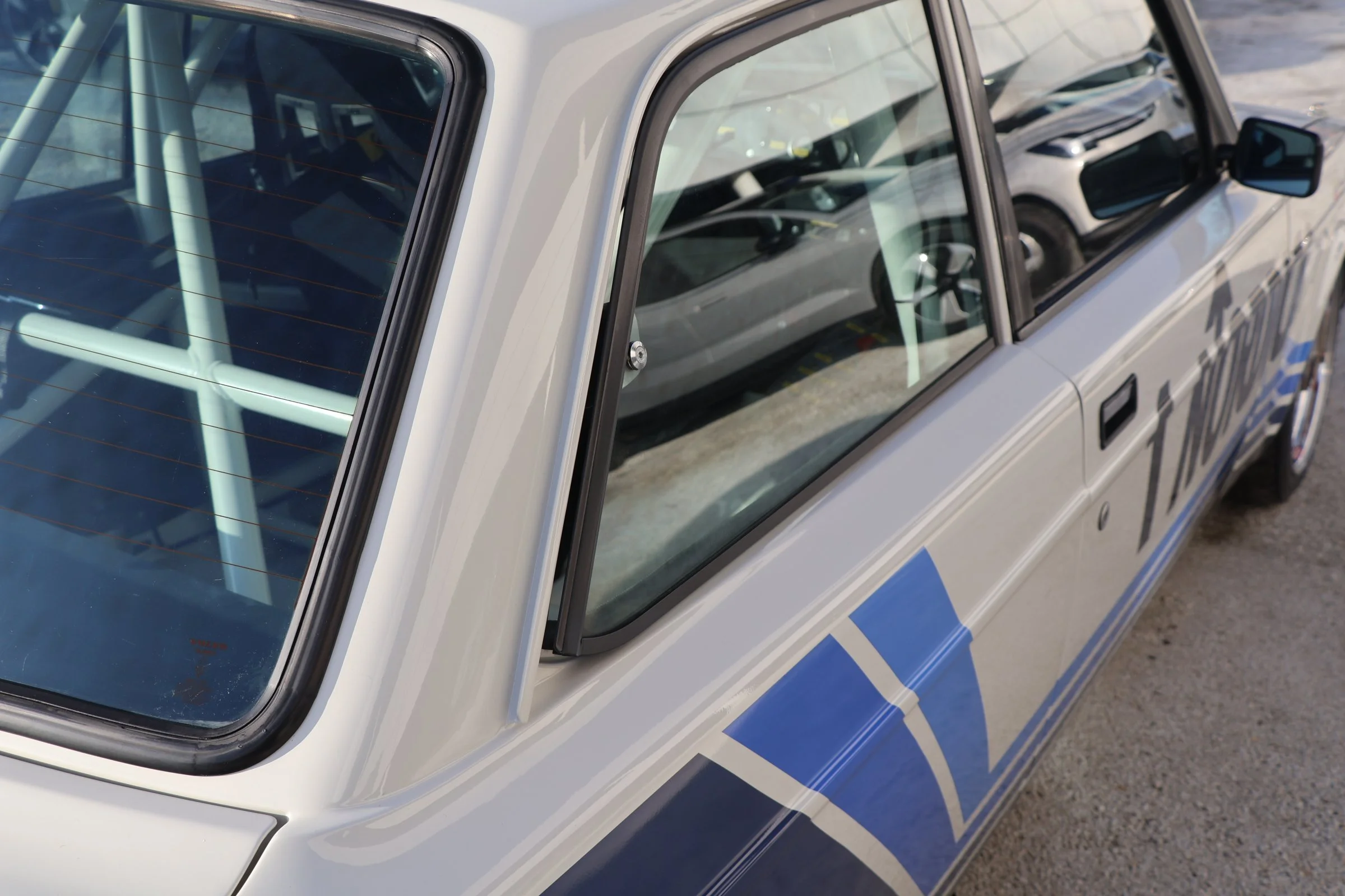 Volvo 240 Turbo Group A (38).JPG