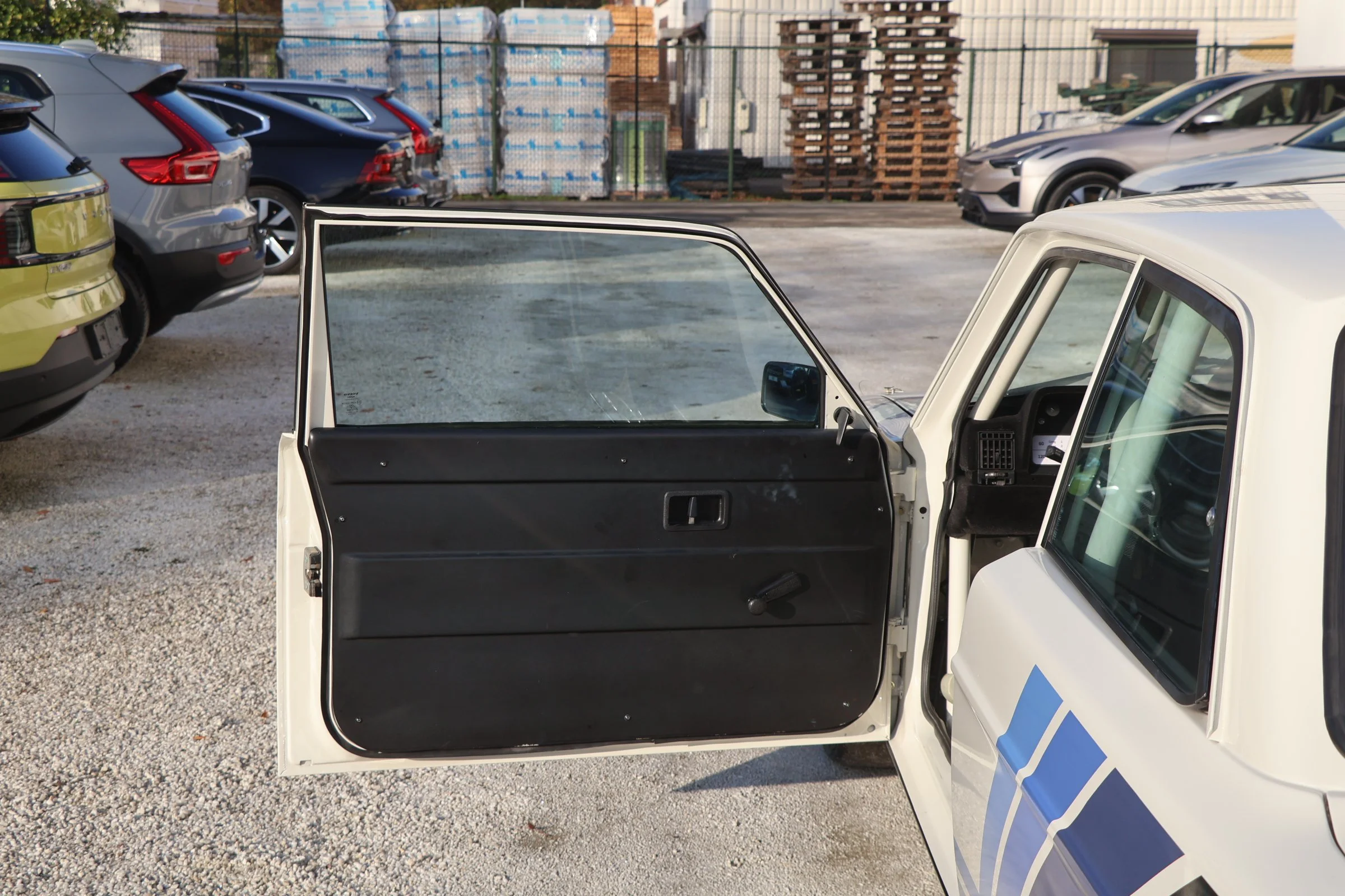 Volvo 240 Turbo Group A (54).JPG