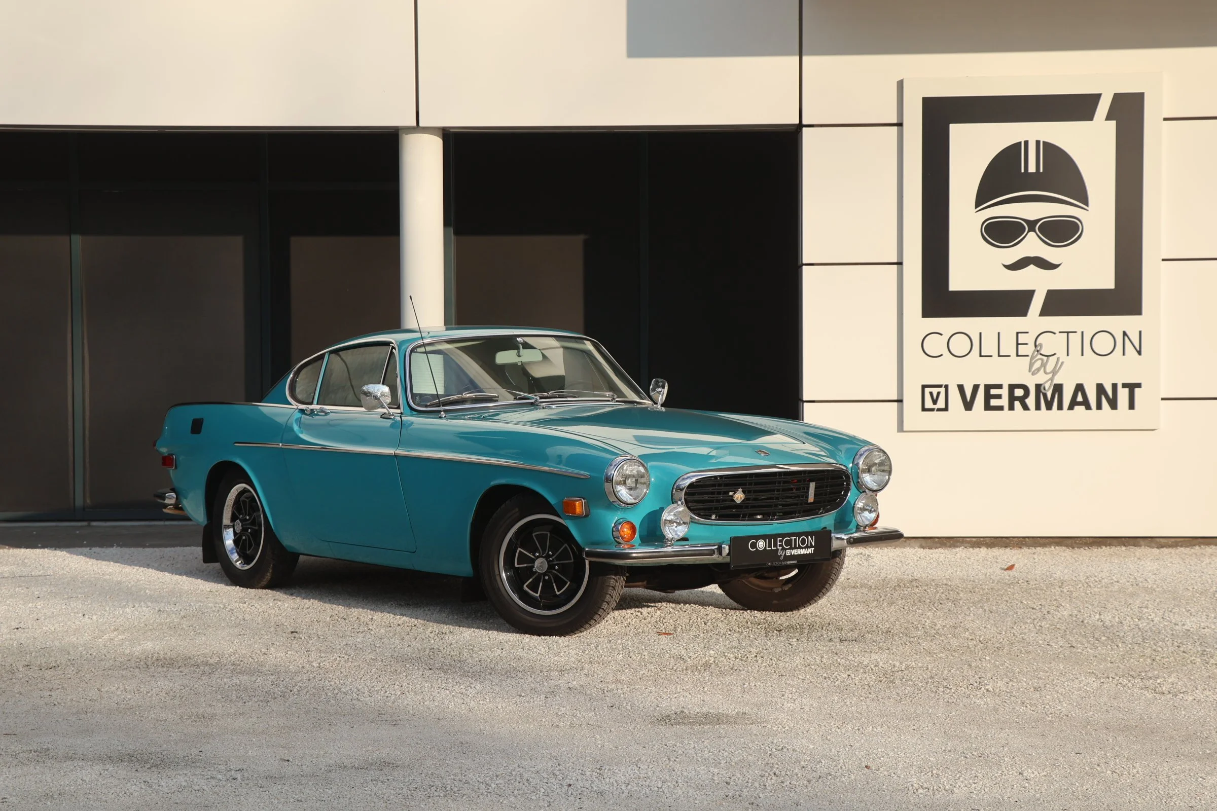Volvo P1800 E (1).JPG
