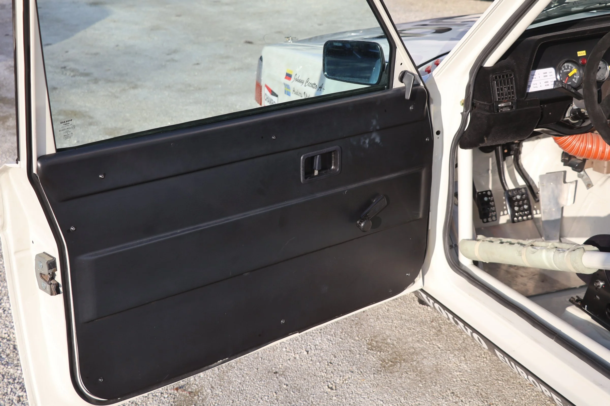 Volvo 240 Turbo Group A (55).JPG