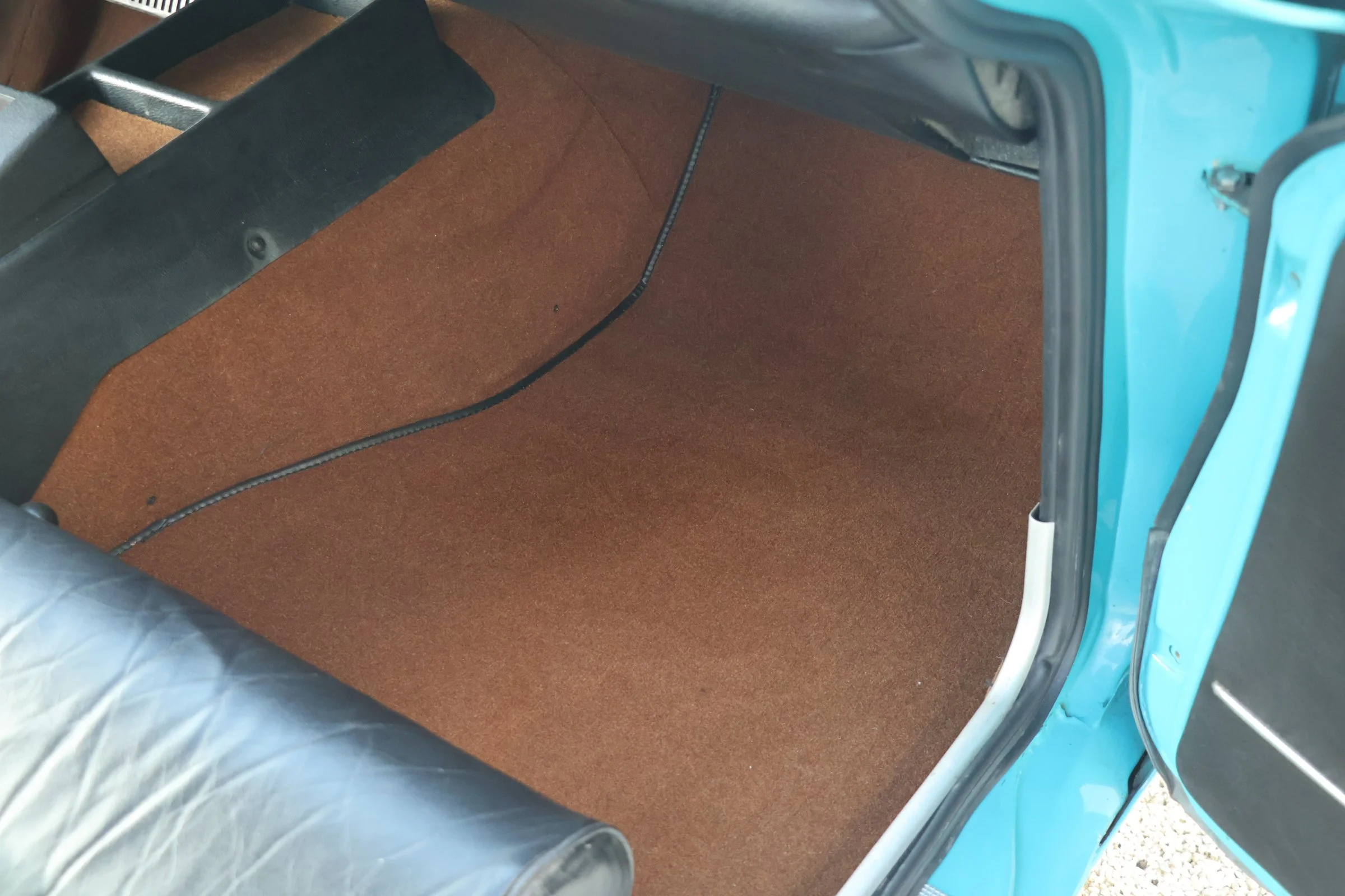 Volvo P1800 E (82).JPG