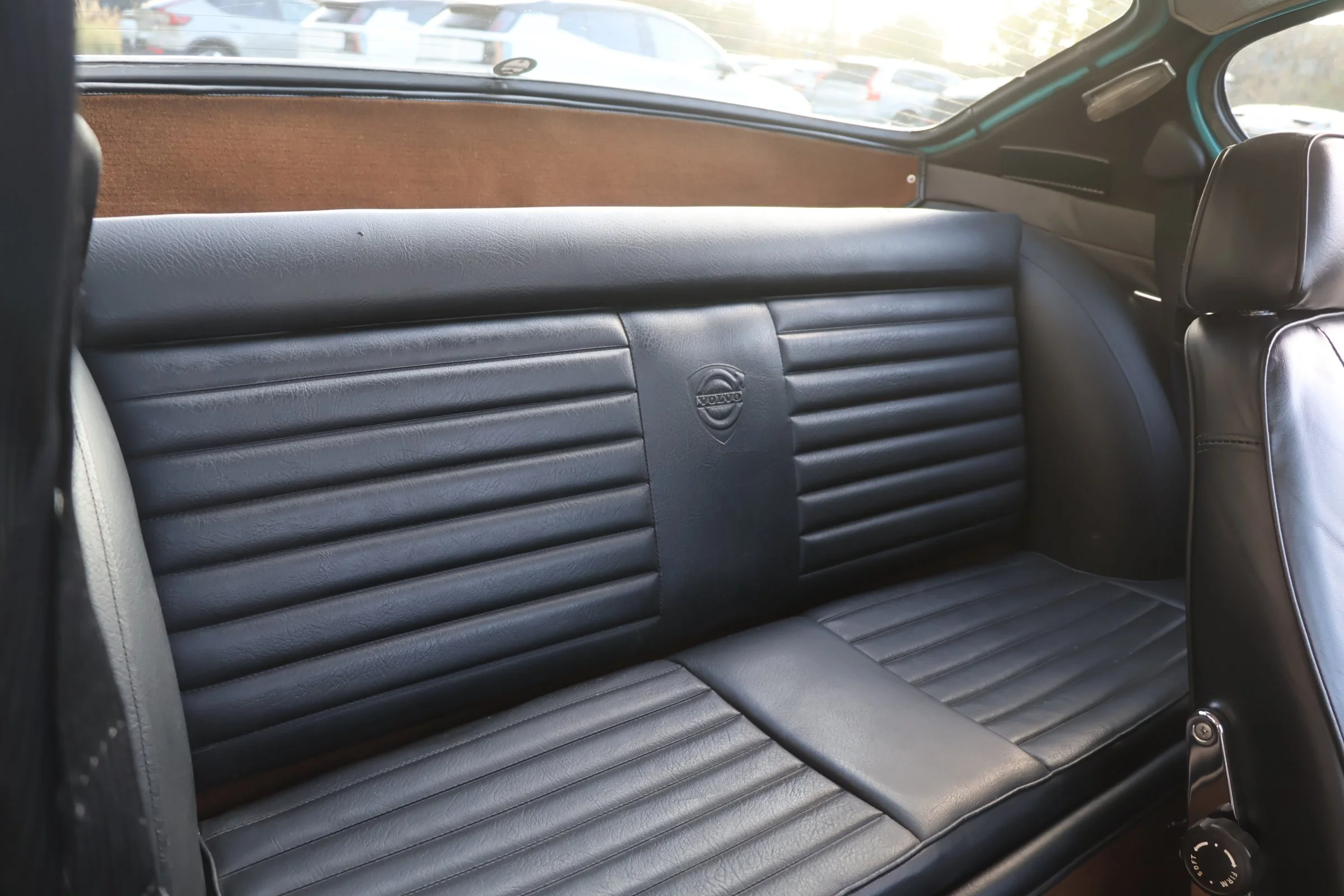 Volvo P1800 E (93).JPG