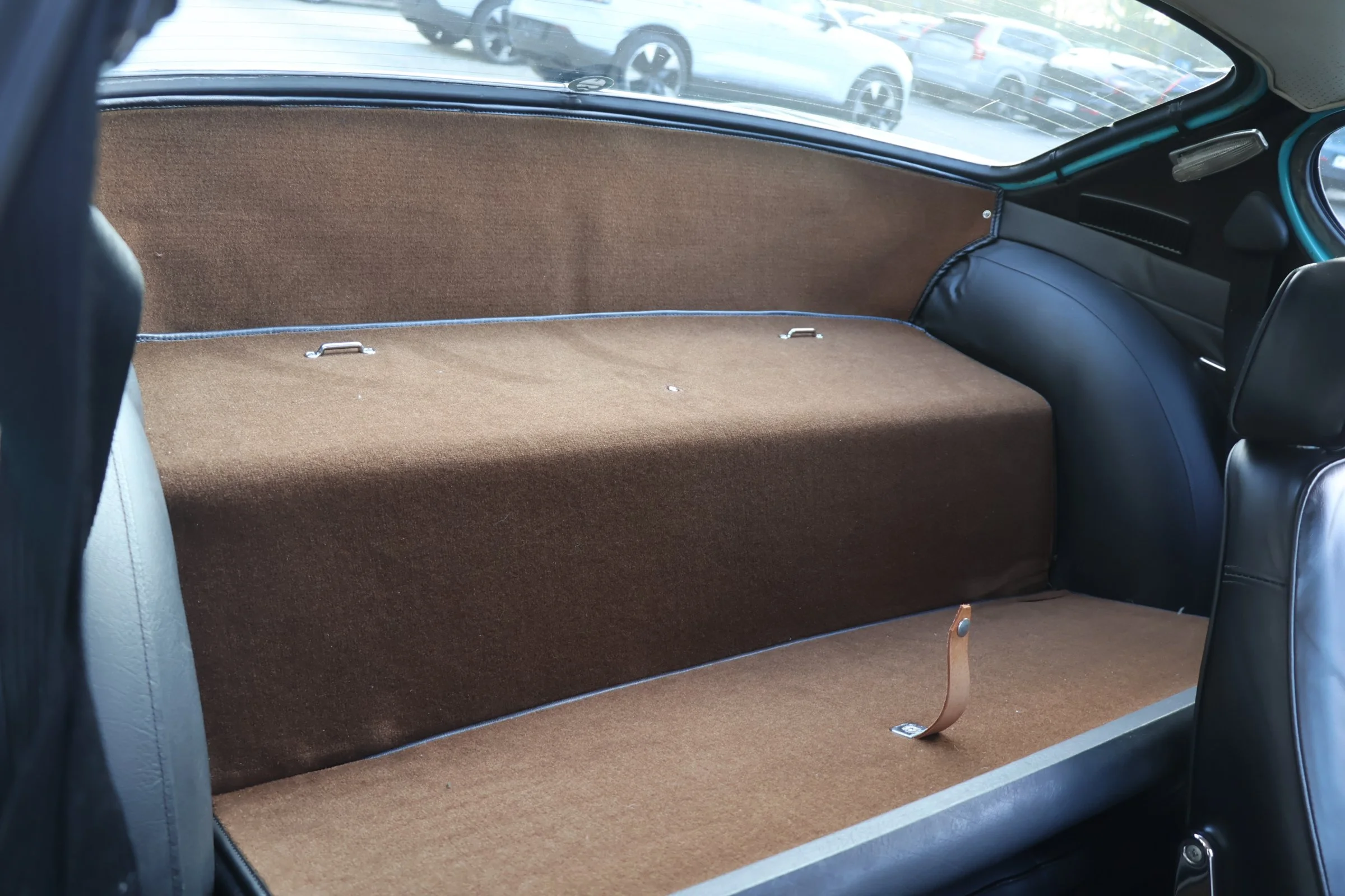 Volvo P1800 E (98).JPG