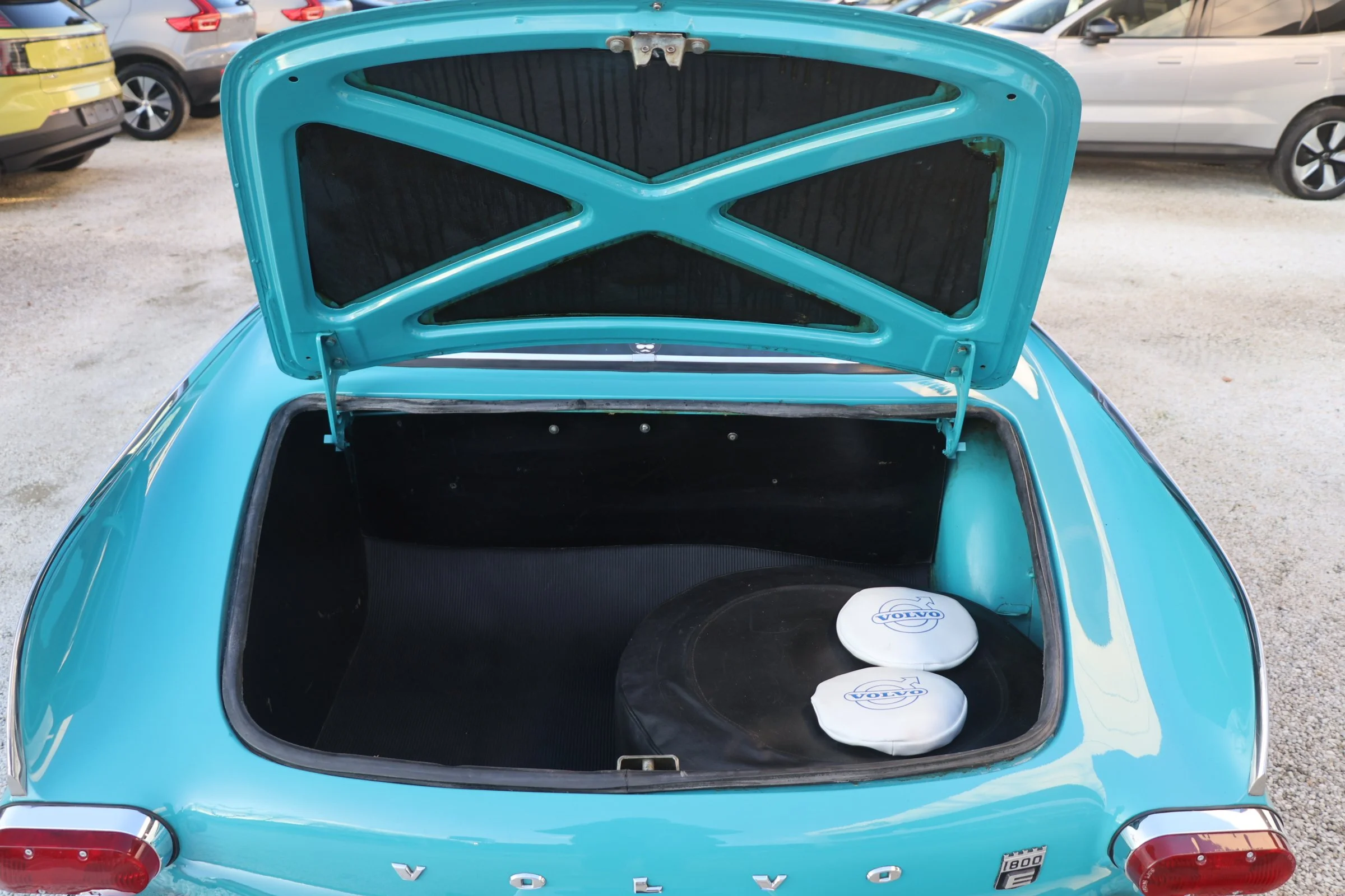 Volvo P1800 E (106).JPG