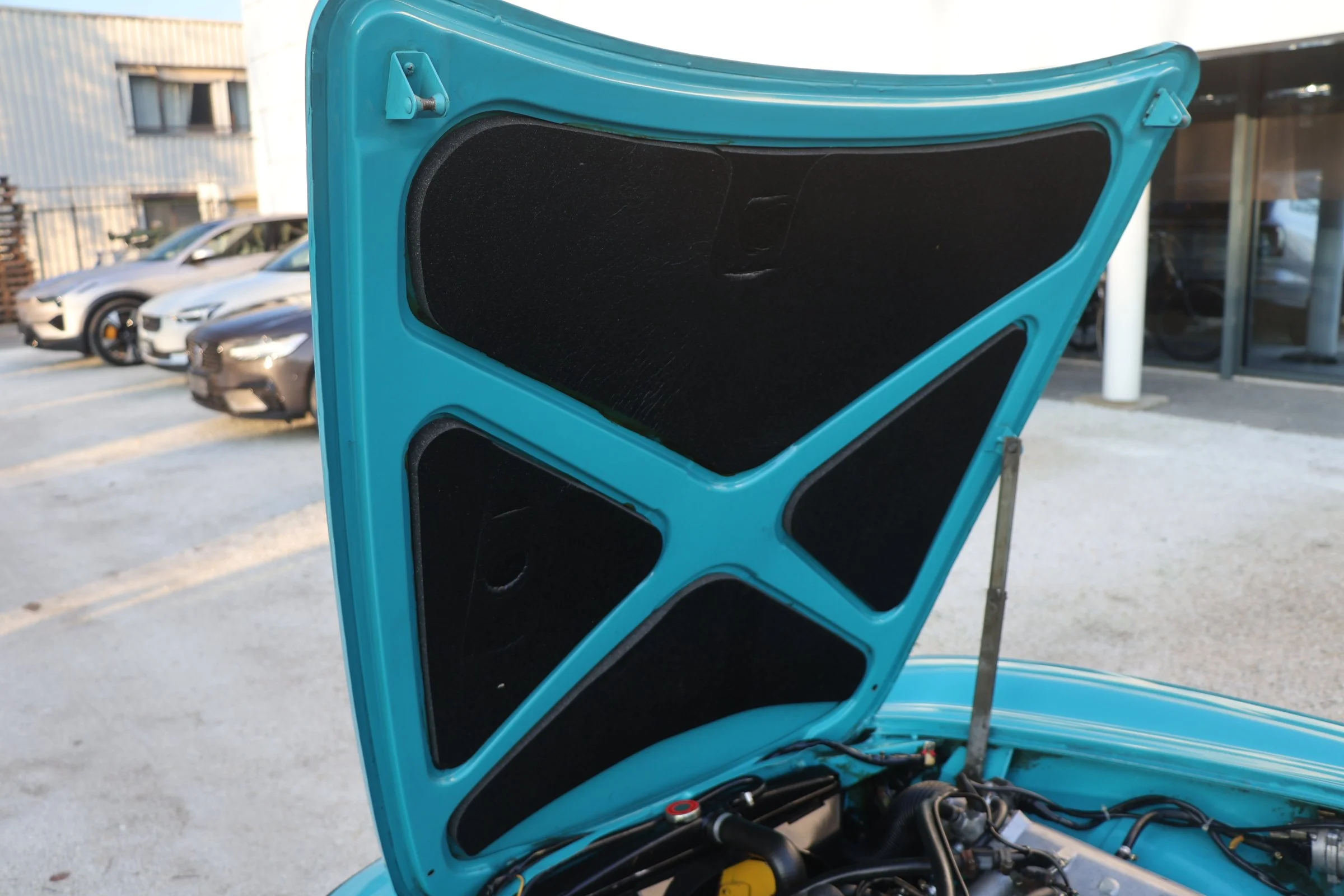 Volvo P1800 E (111).JPG