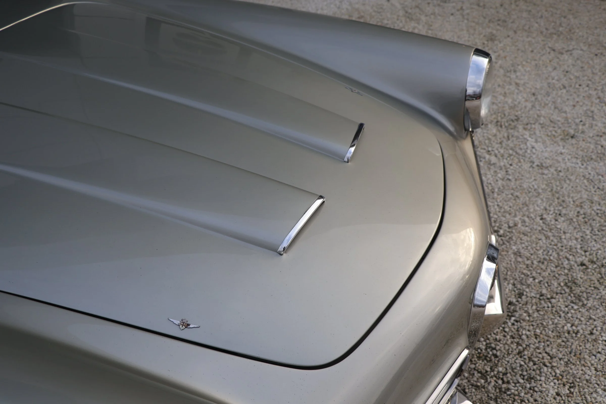 Alfa Romeo 2000 Spider (9).JPG
