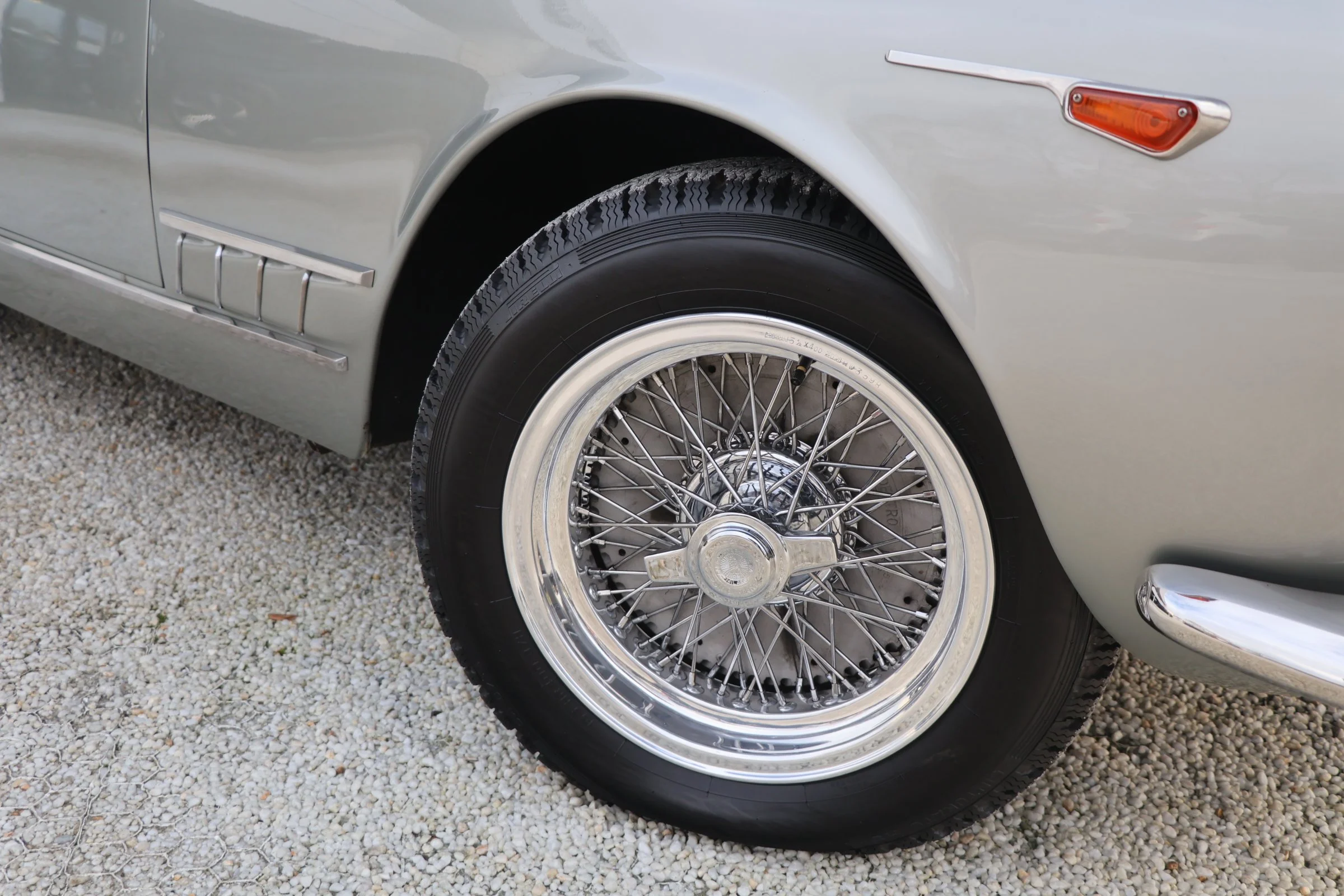 Alfa Romeo 2000 Spider (11).JPG