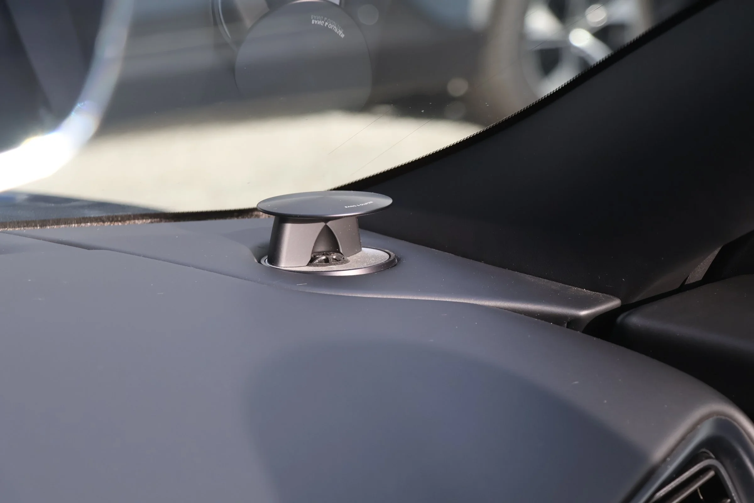 Aston Martin DB11 (17).JPG