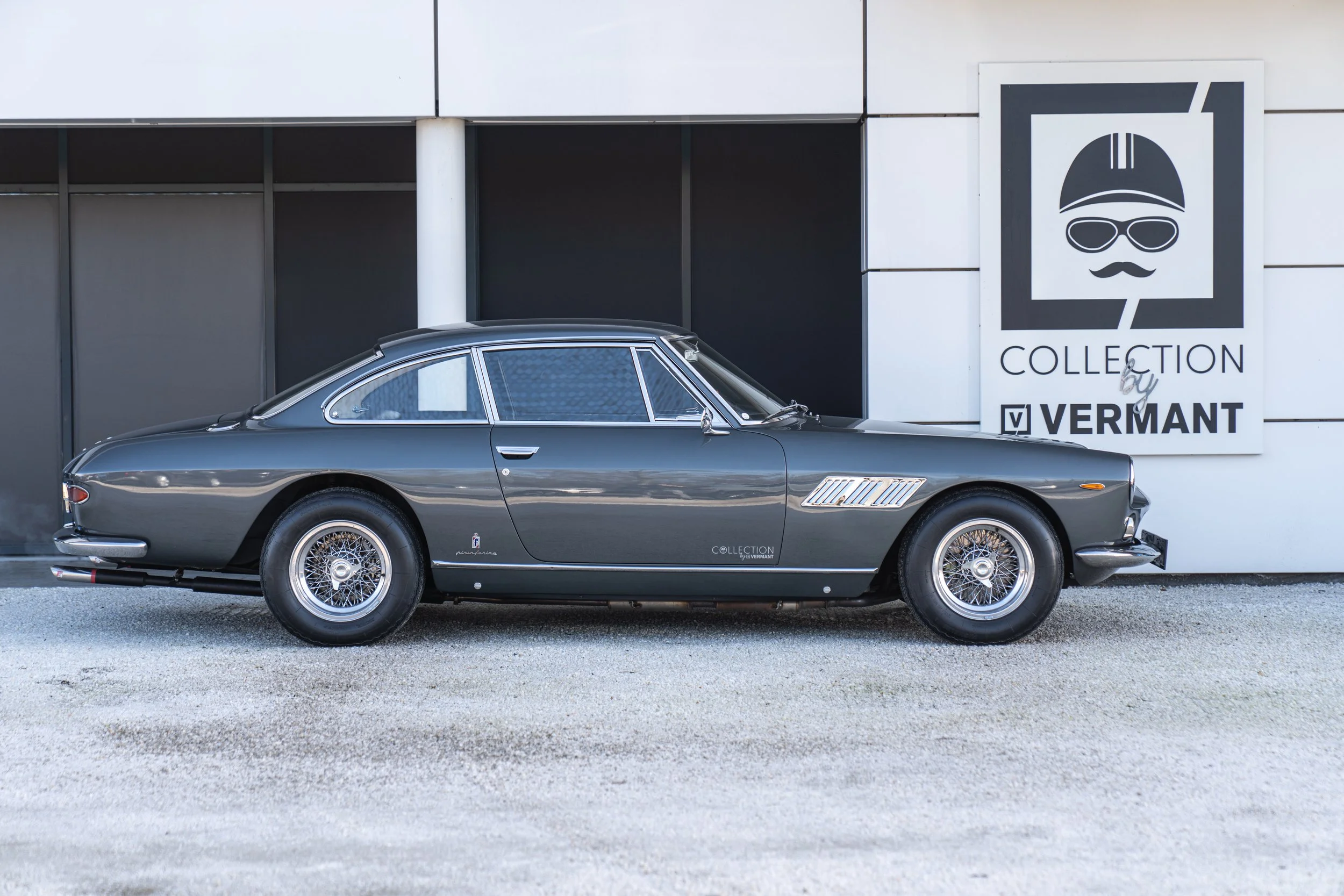 Ferrari 330  (2).jpg