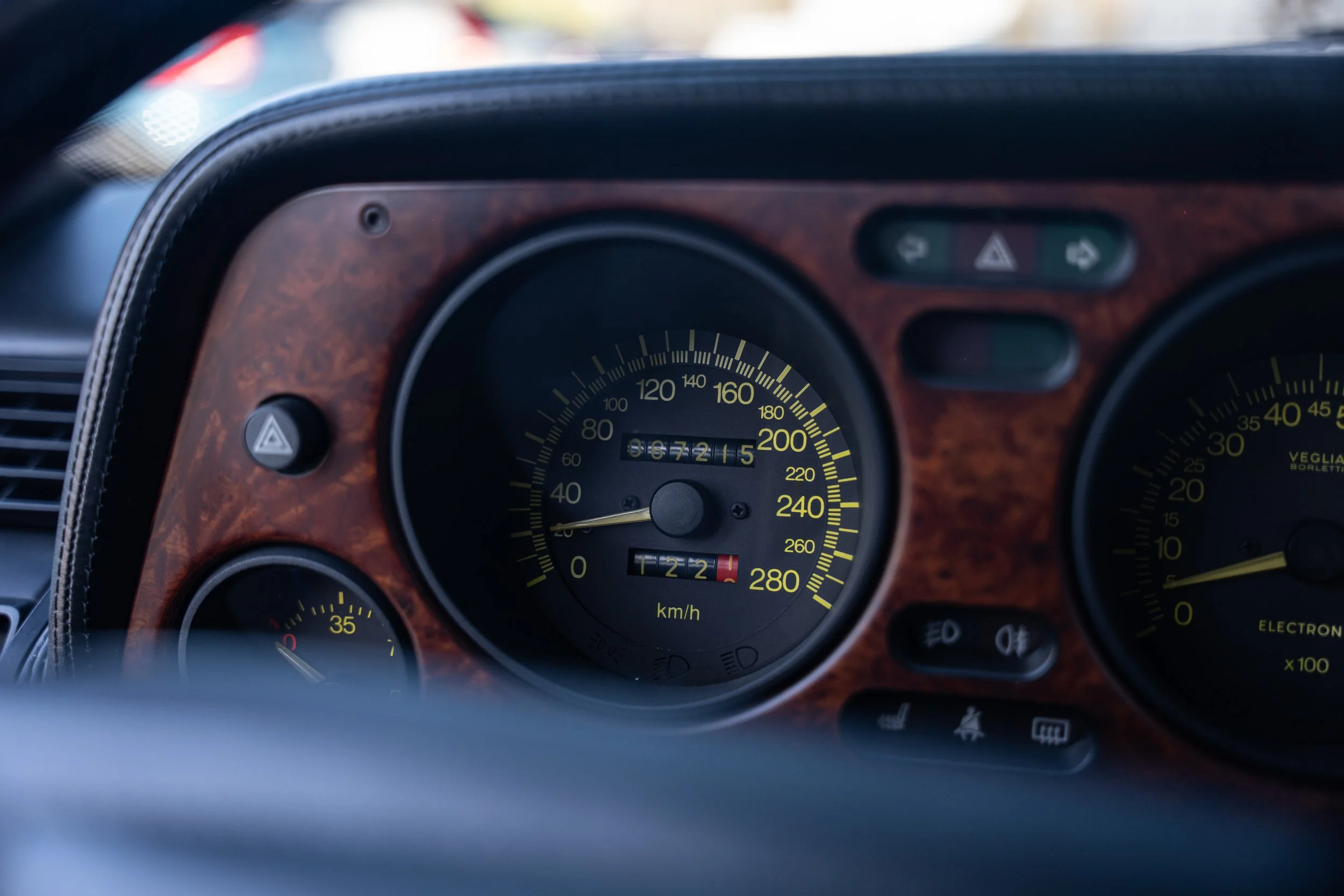 Lancia Thema 8.32 (26).jpg