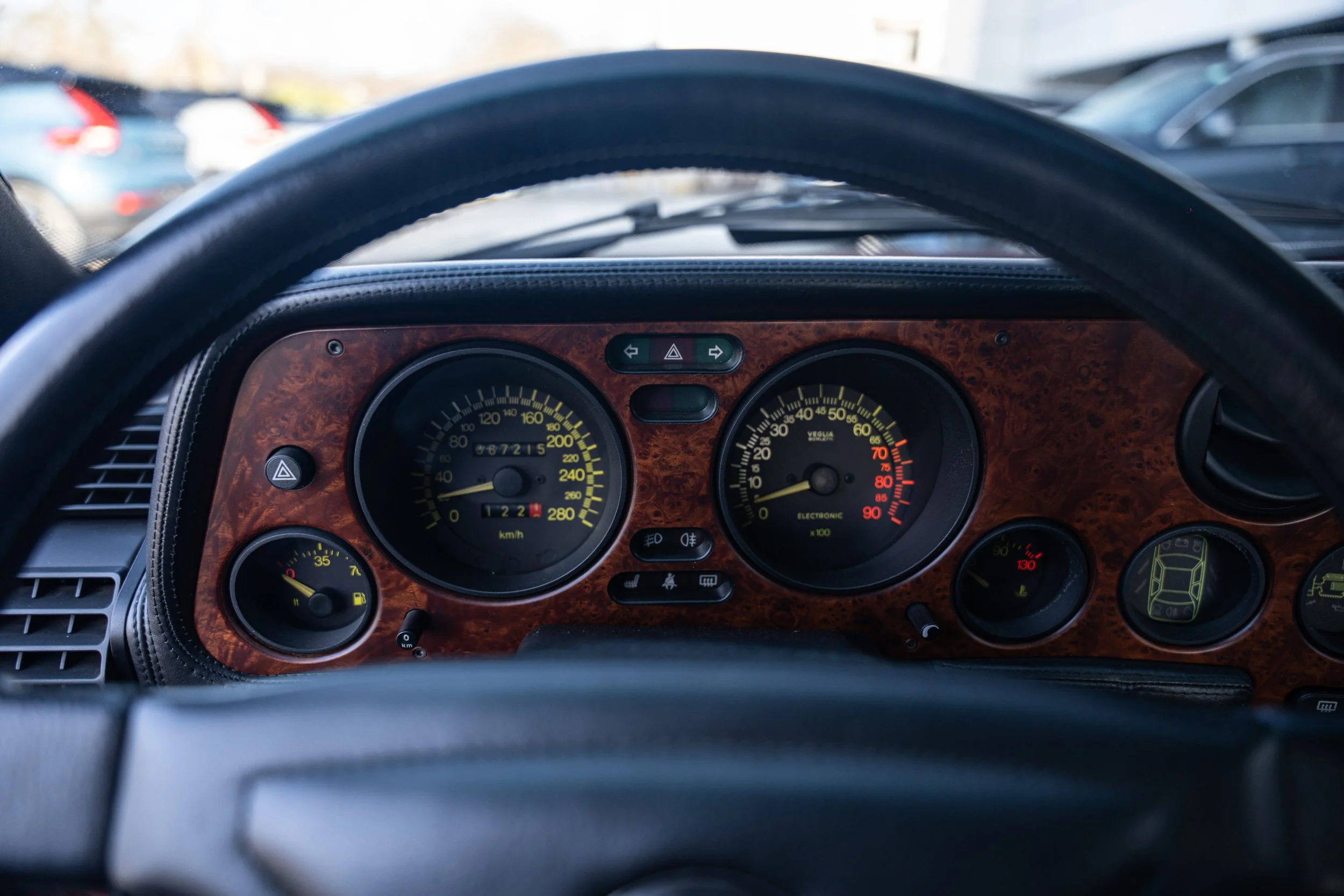 Lancia Thema 8.32 (27).jpg